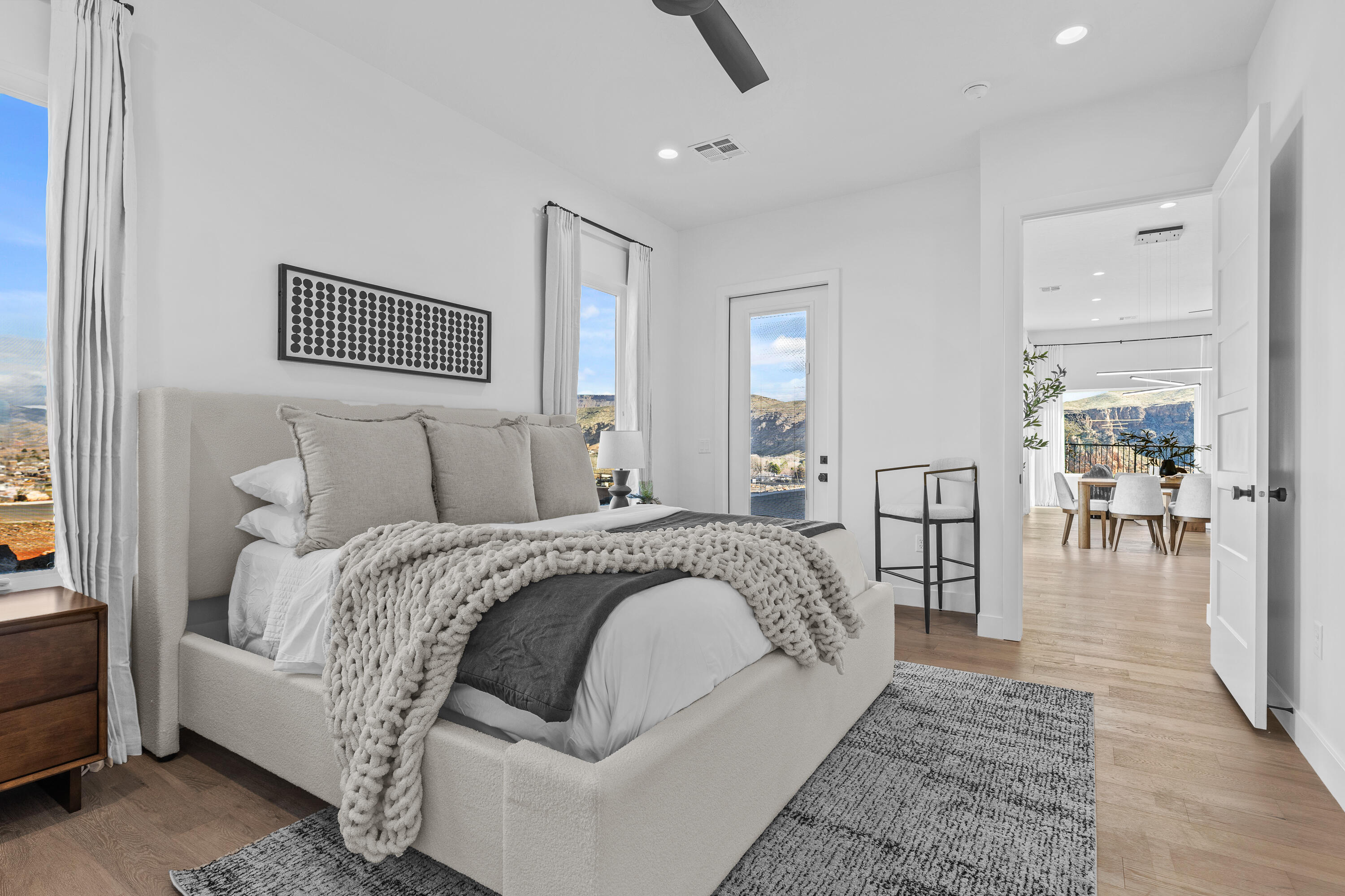 FALCON RIDGE - Residential