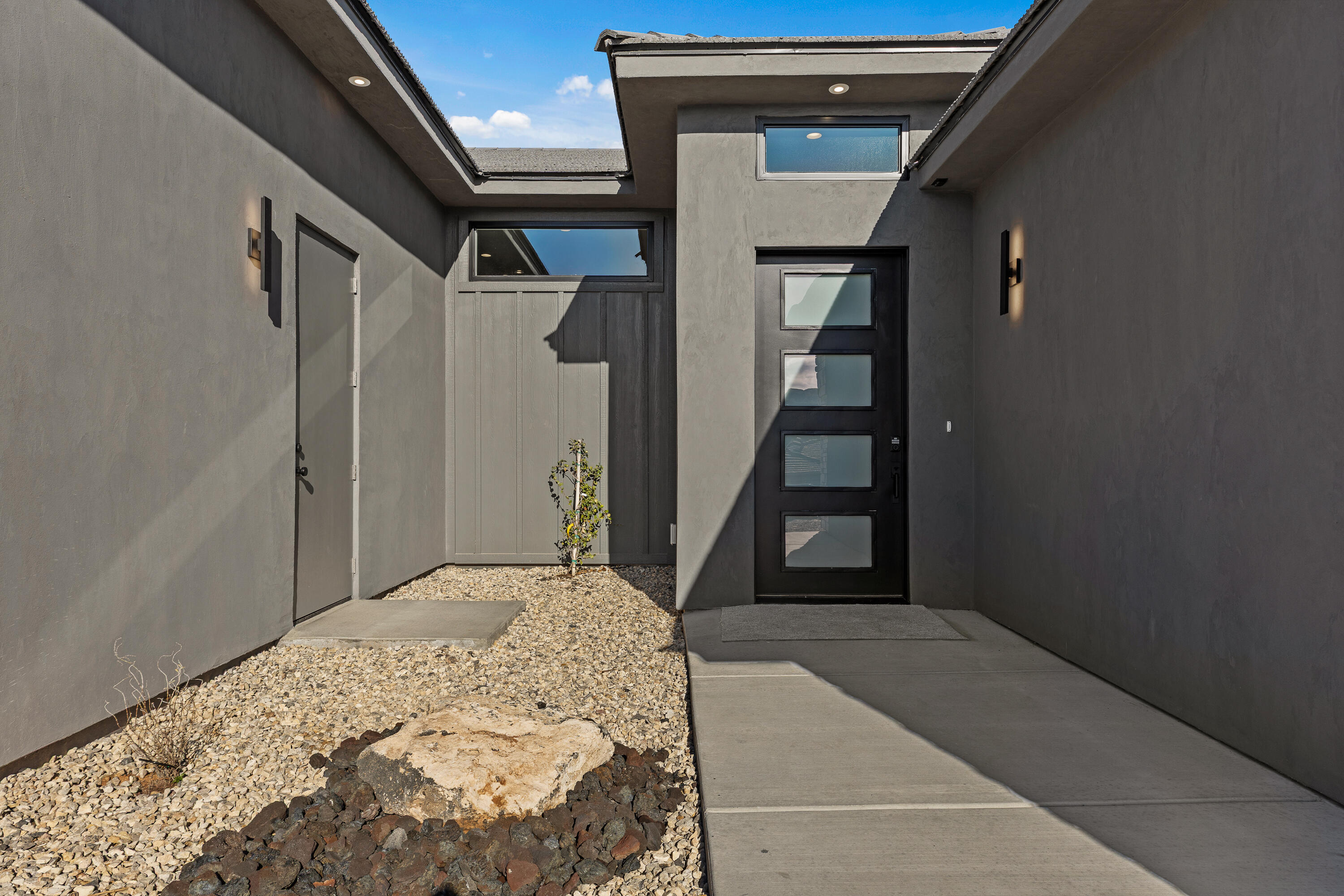 FALCON RIDGE - Residential