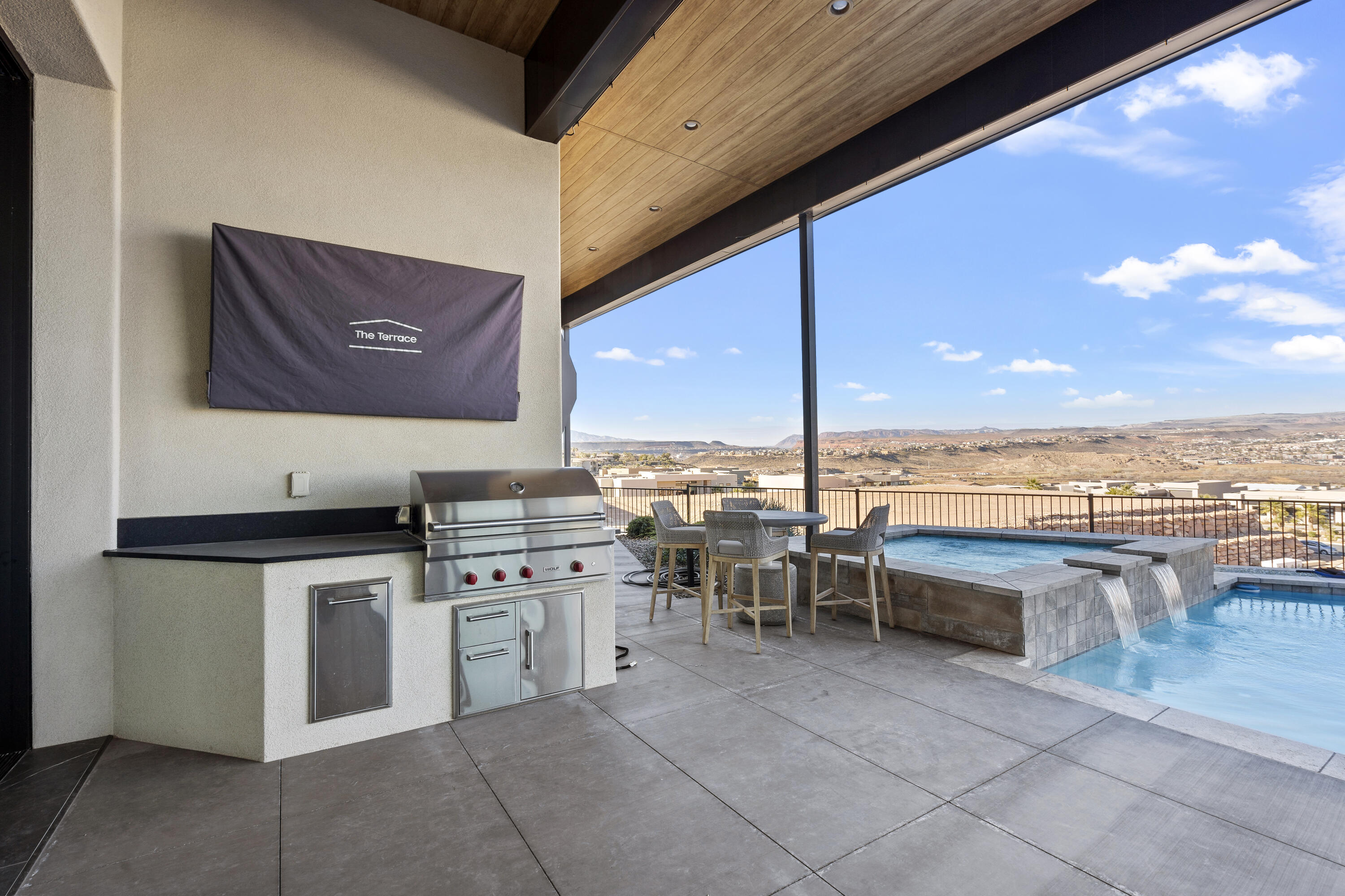 STONE CLIFF - Residential