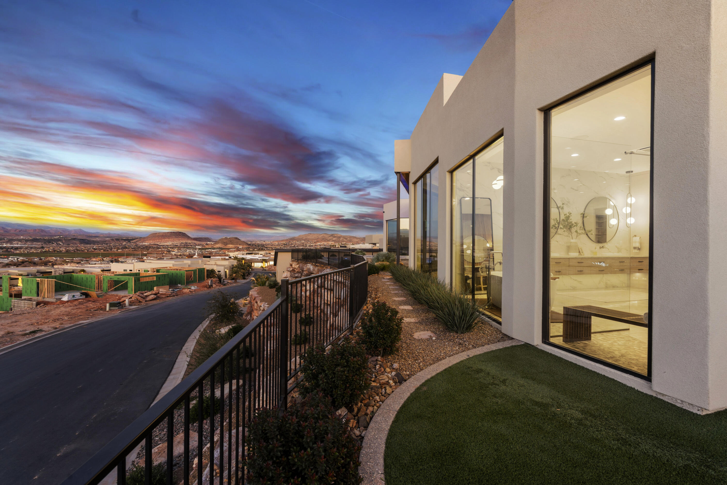 STONE CLIFF - Residential