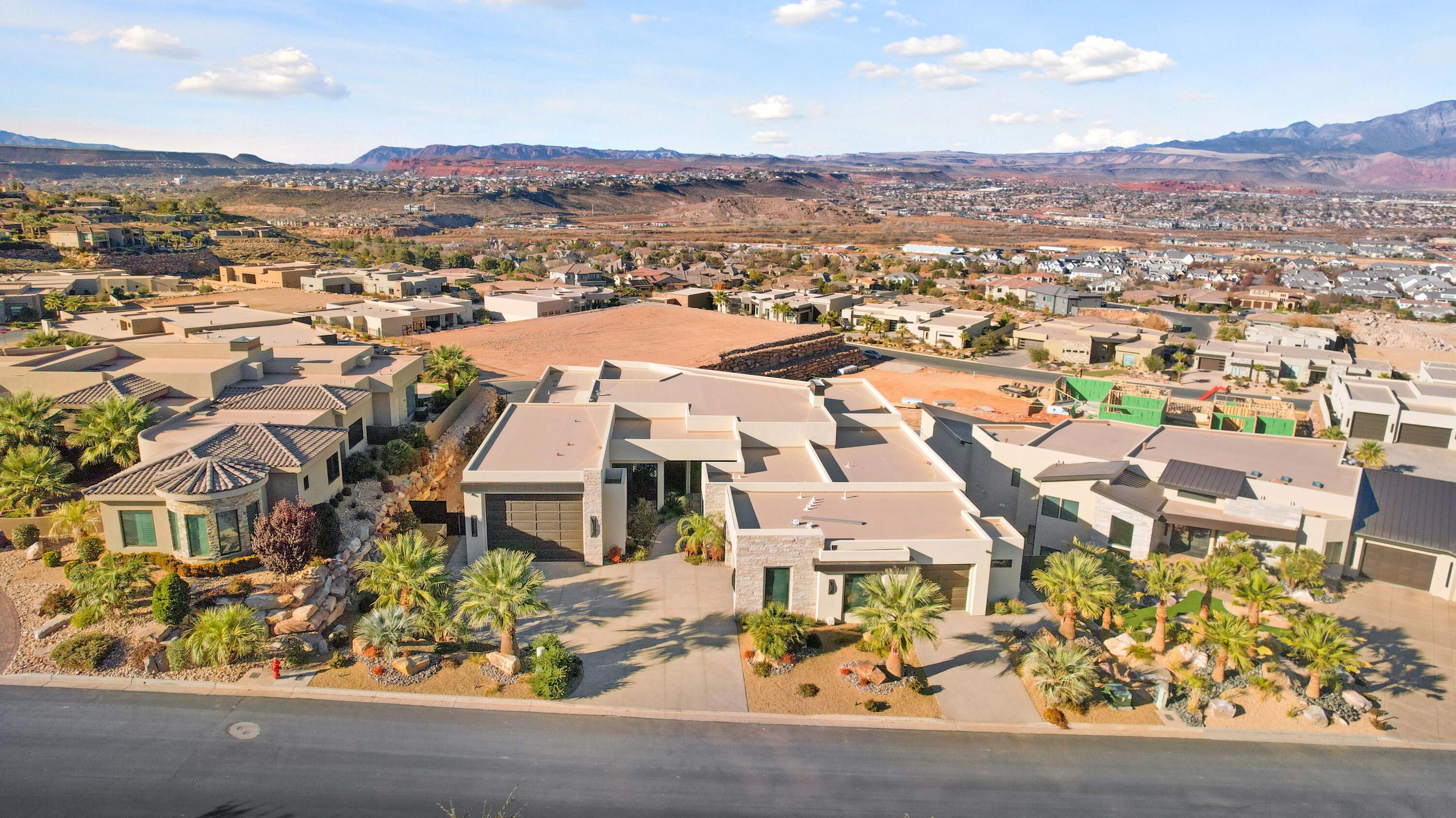 STONE CLIFF - Residential