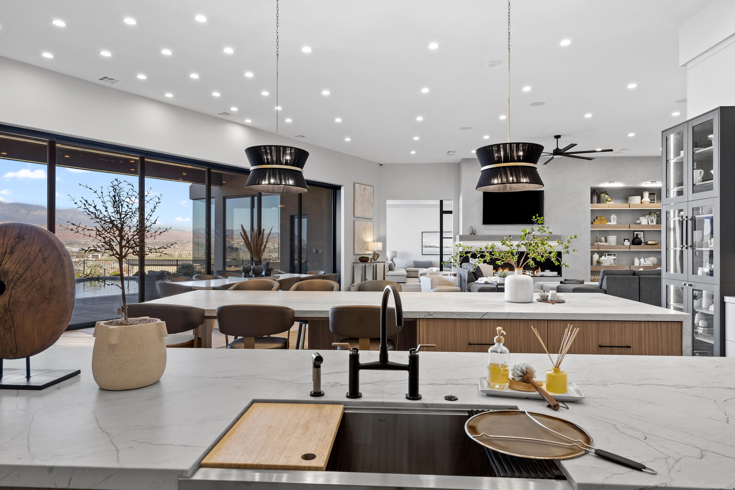 STONE CLIFF - Residential