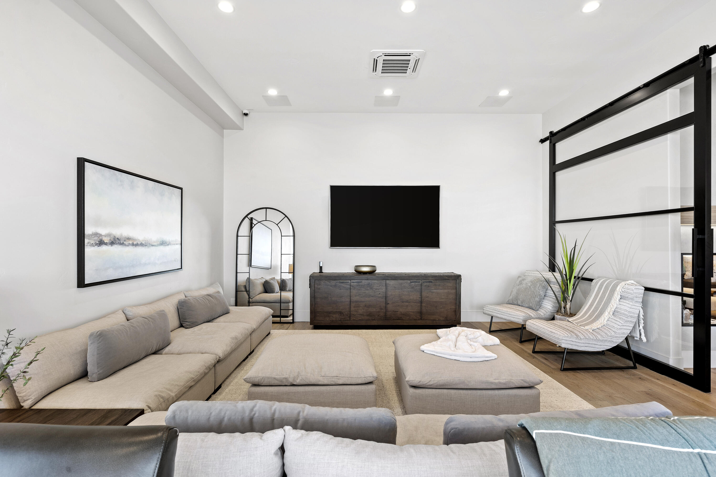 STONE CLIFF - Residential
