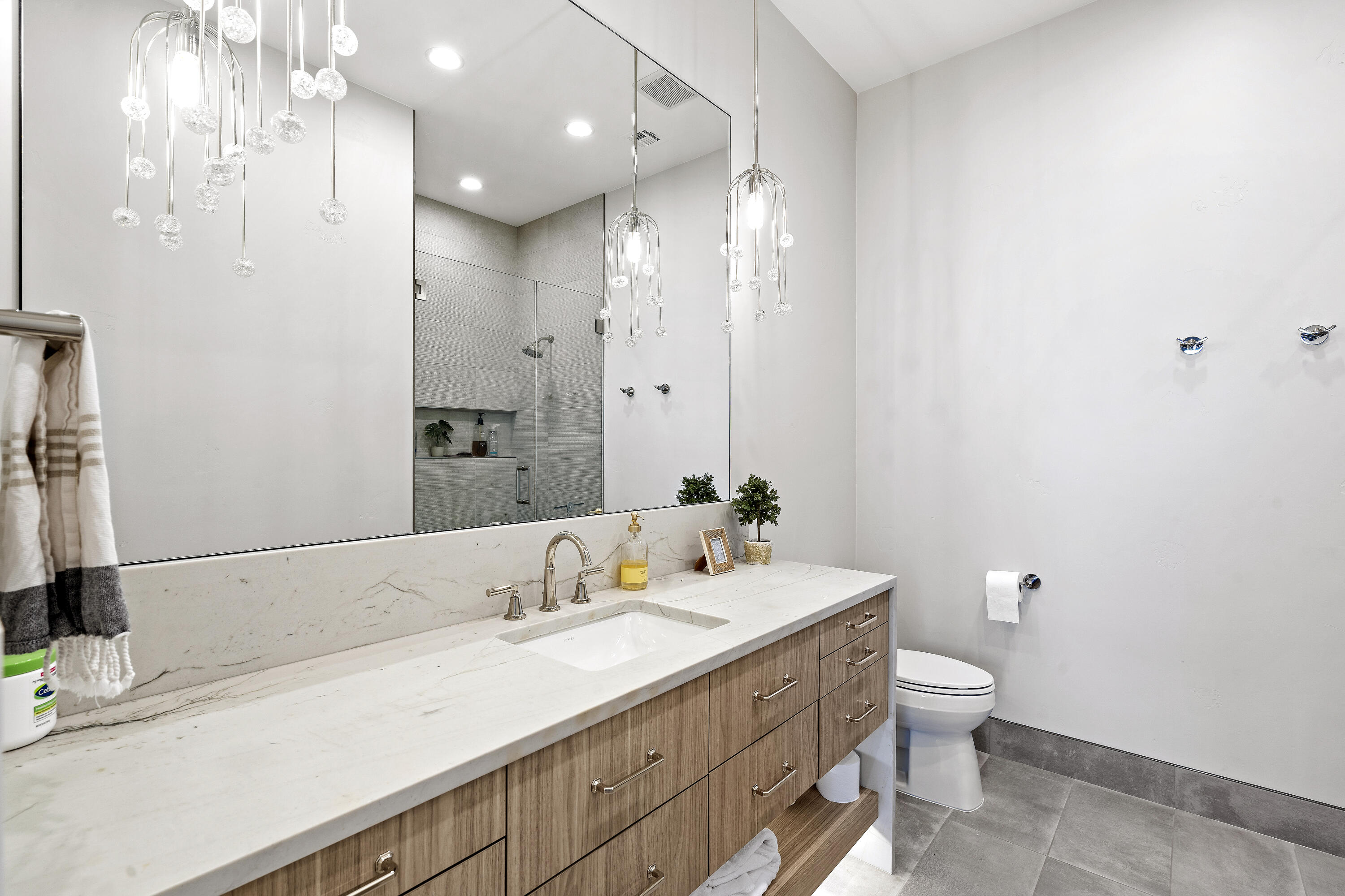STONE CLIFF - Residential