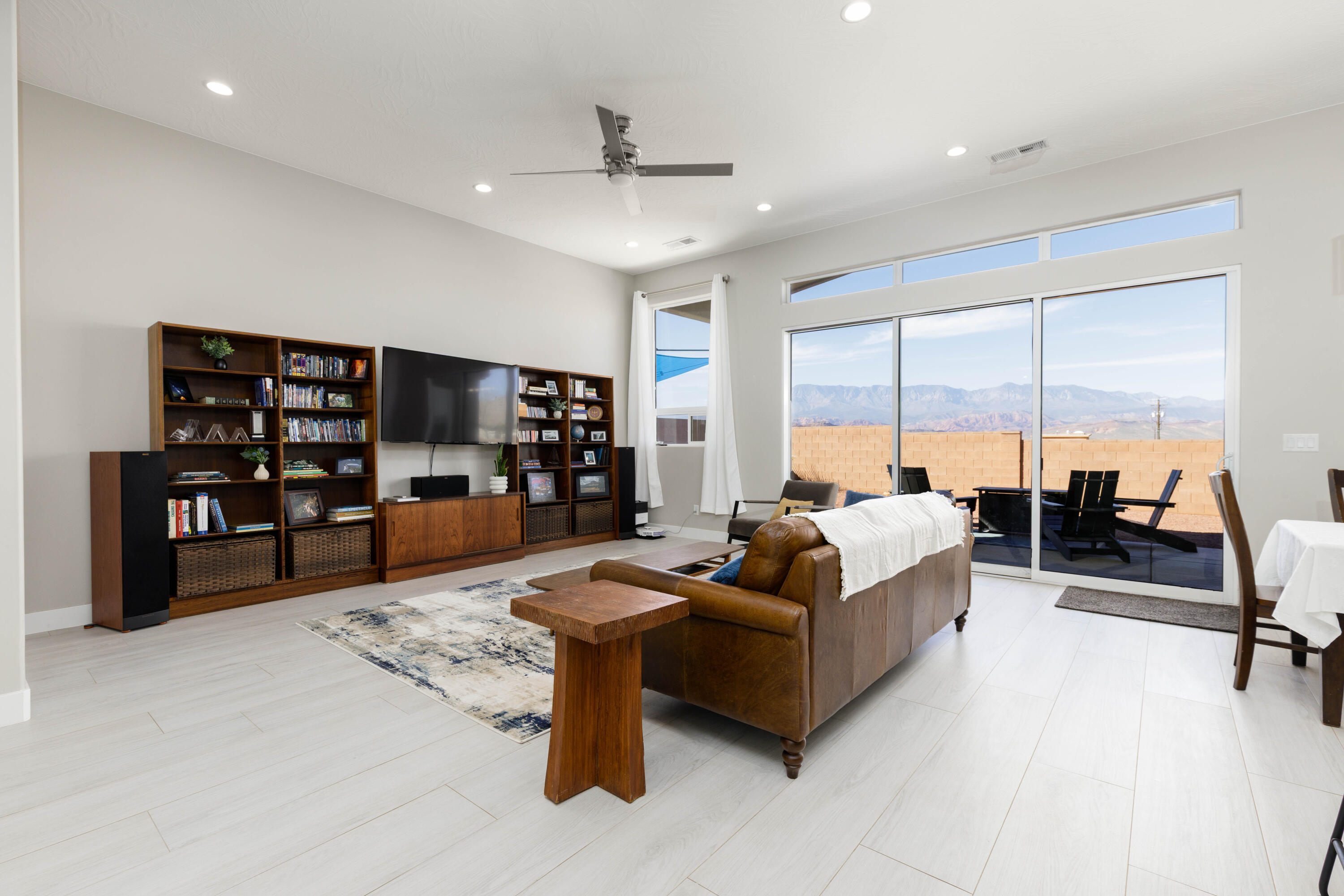 DIXIE SPRINGS - Residential