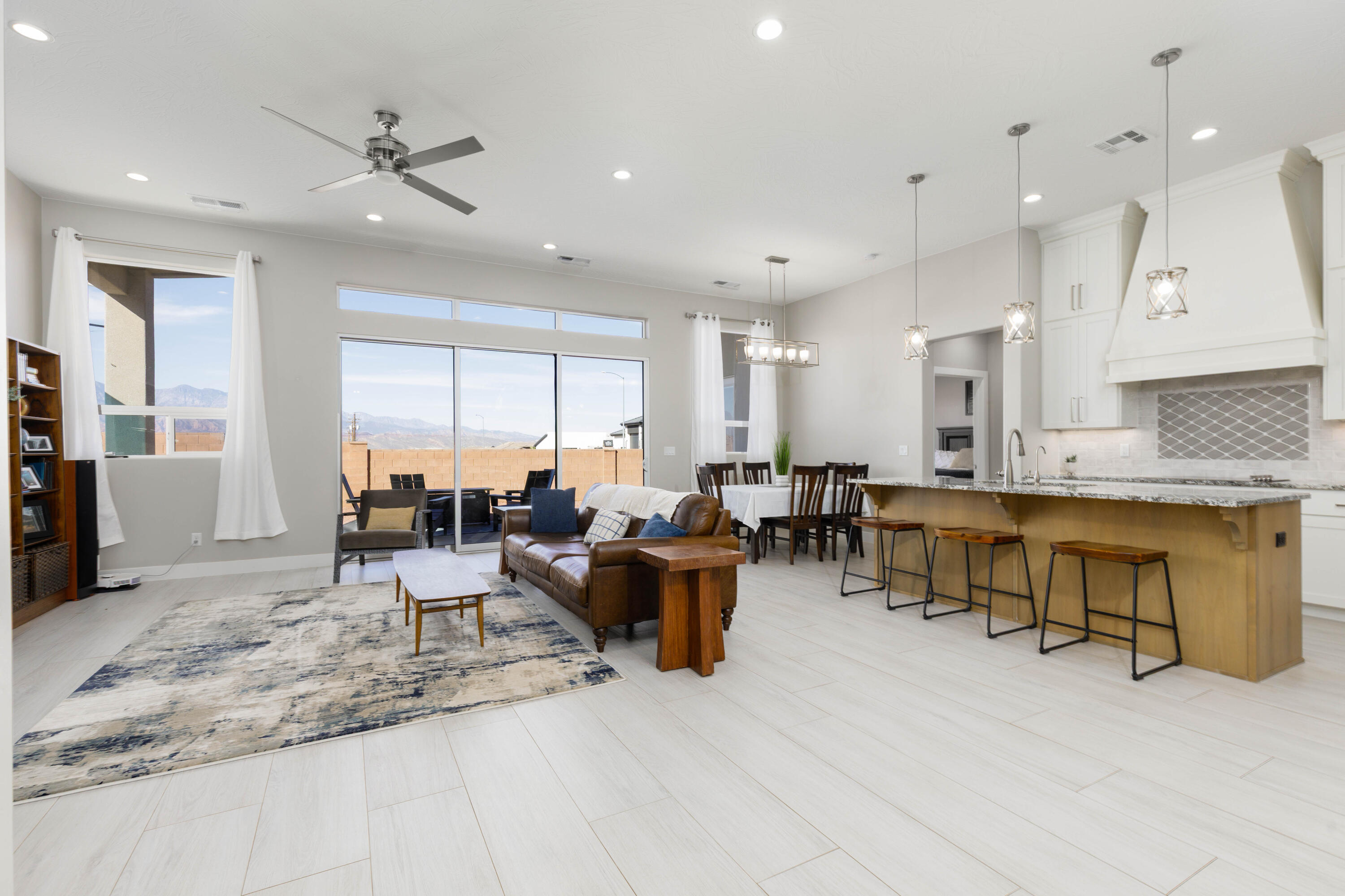 DIXIE SPRINGS - Residential