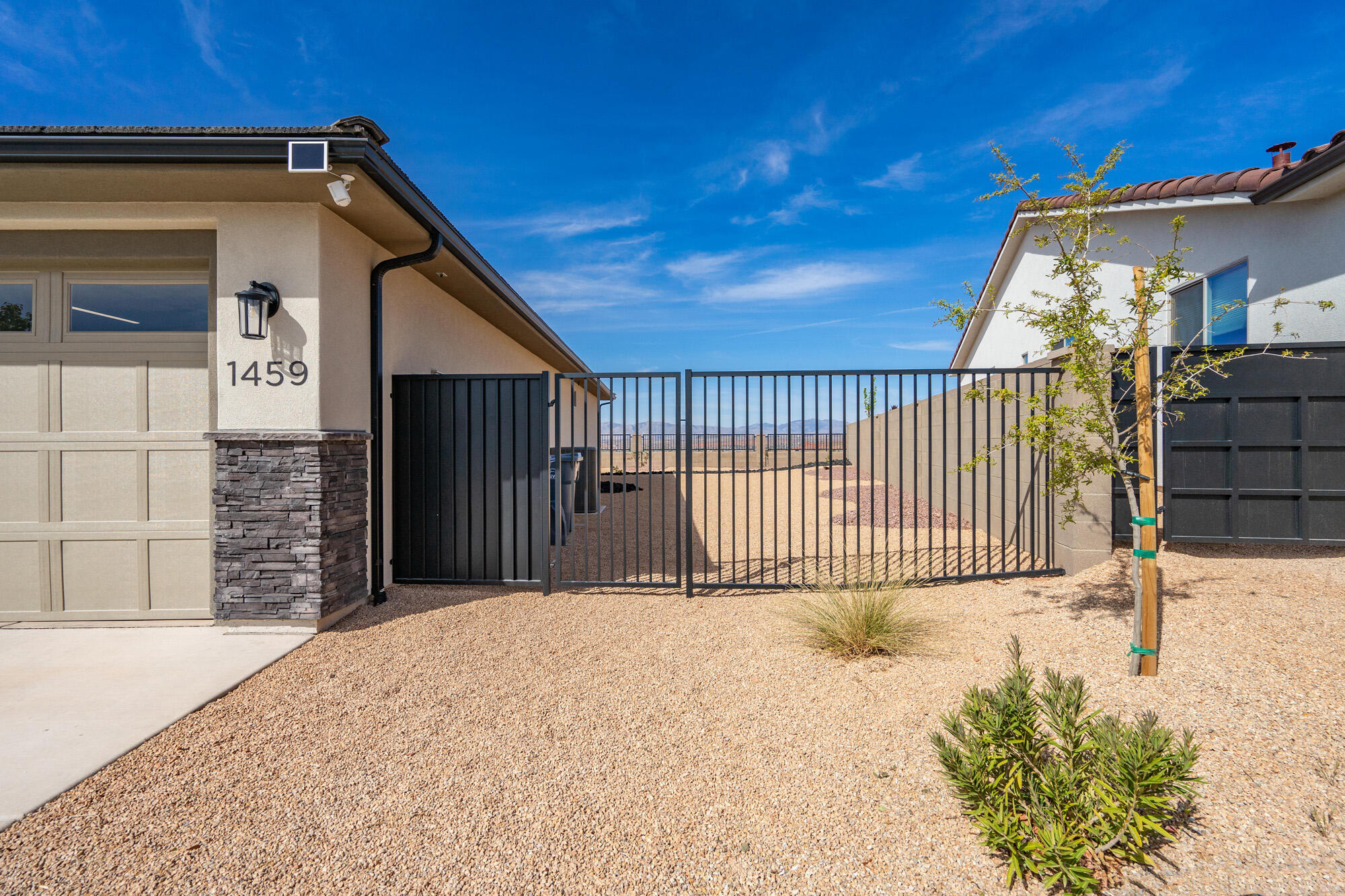 SOLIS AT CORAL CANYON - Residential