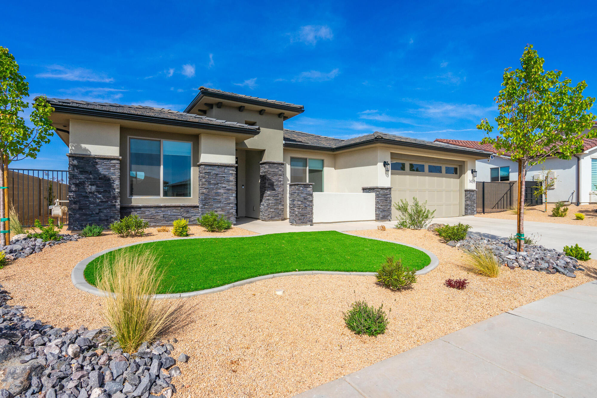 SOLIS AT CORAL CANYON - Residential
