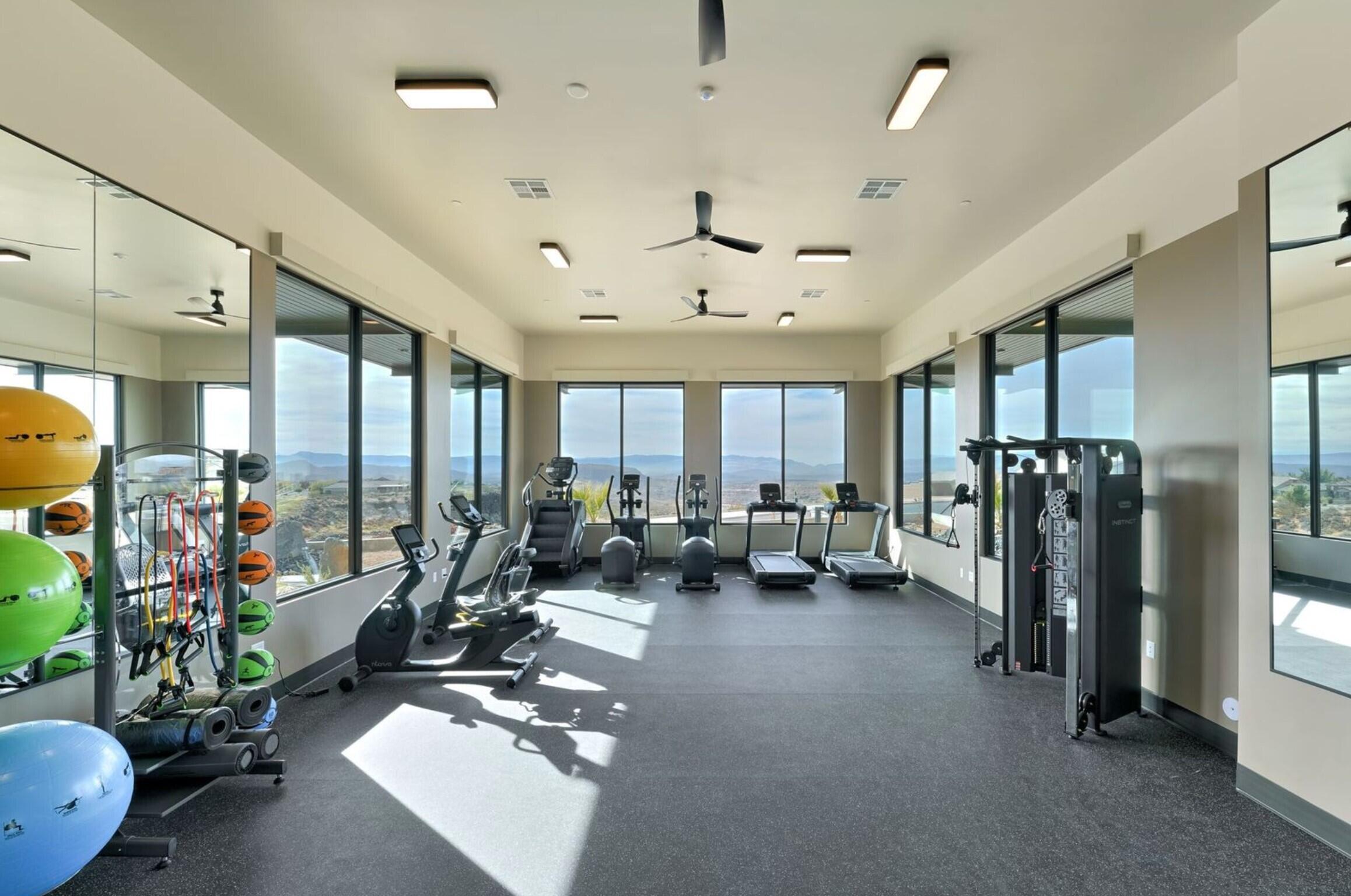 SOLIS AT CORAL CANYON - Residential