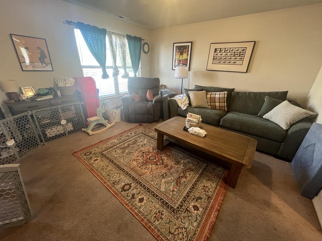 HIDDEN VALLEY TOWN HOMES - Residential