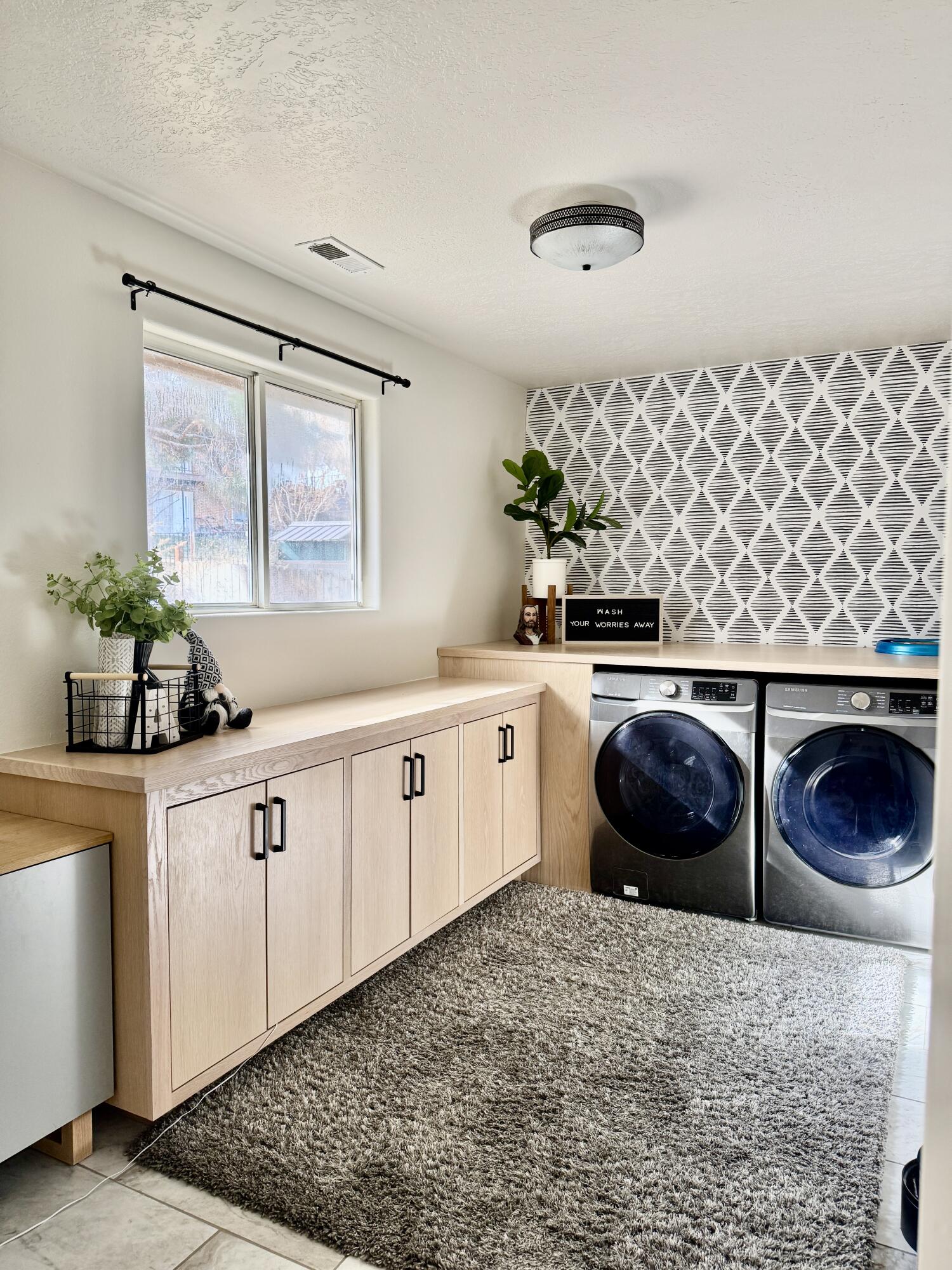 BLOOMINGTON HILLS - Residential