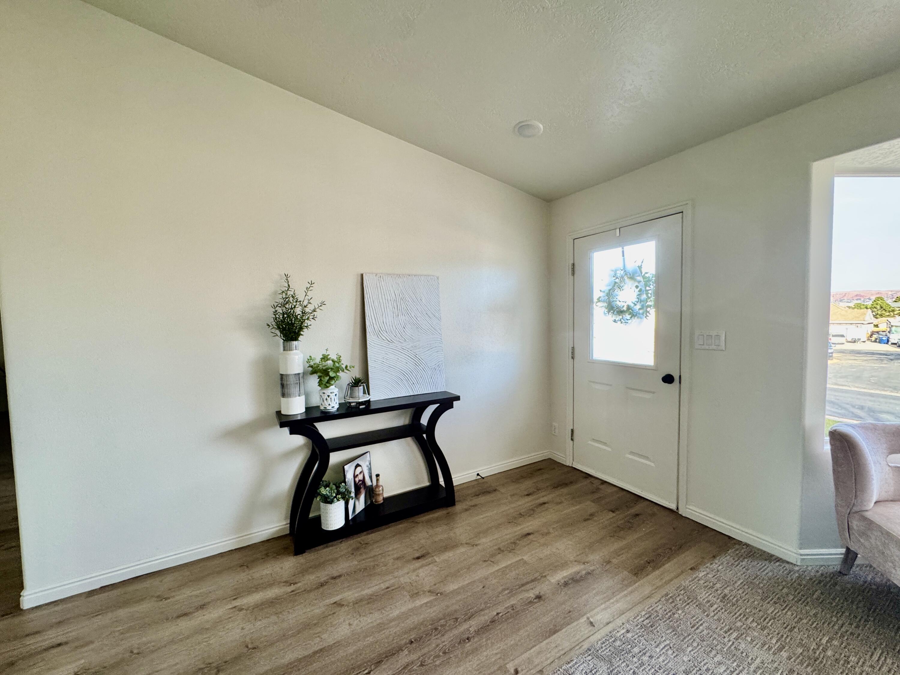 BLOOMINGTON HILLS - Residential