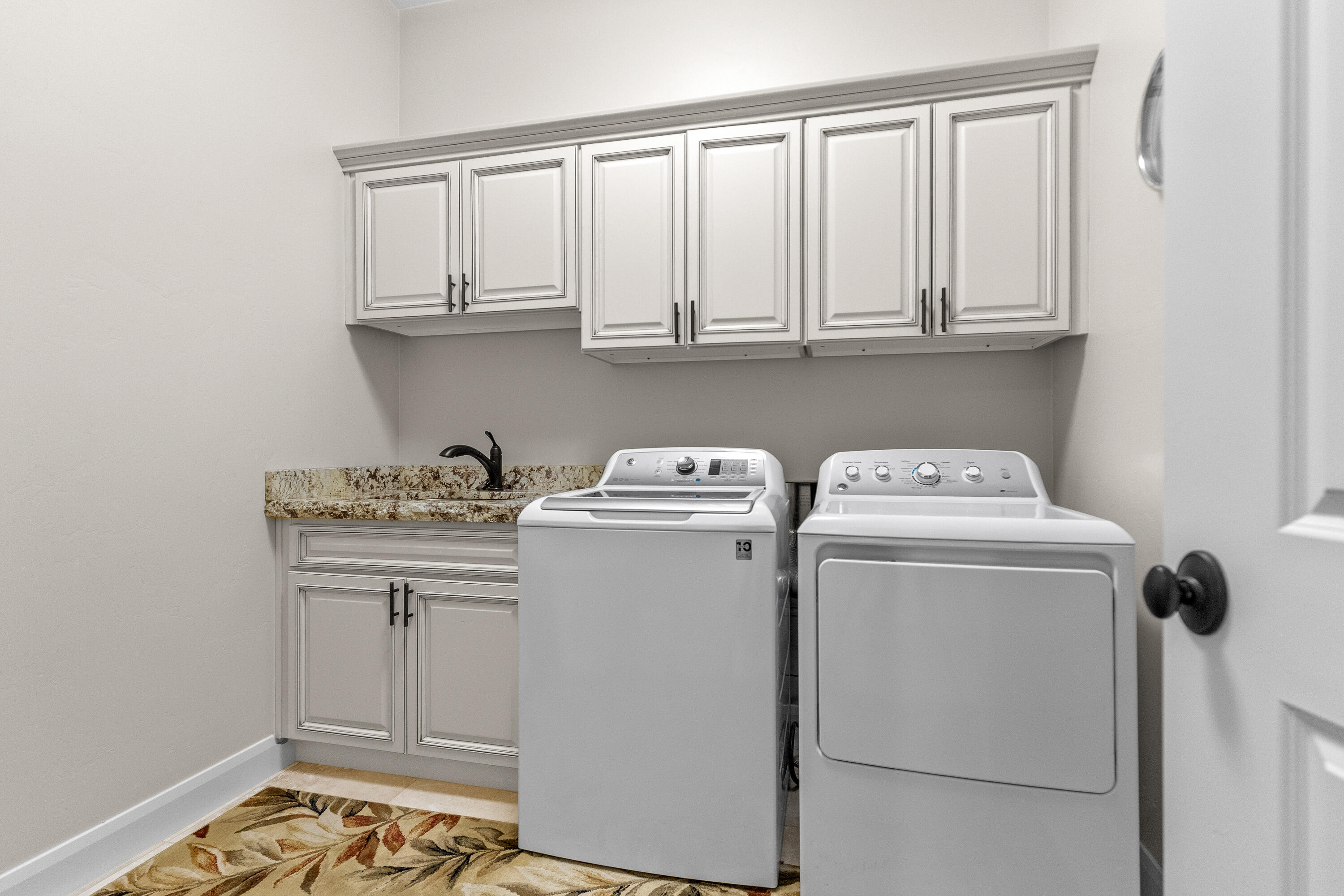 LAST SUN AT GREEN SPRINGS - Residential