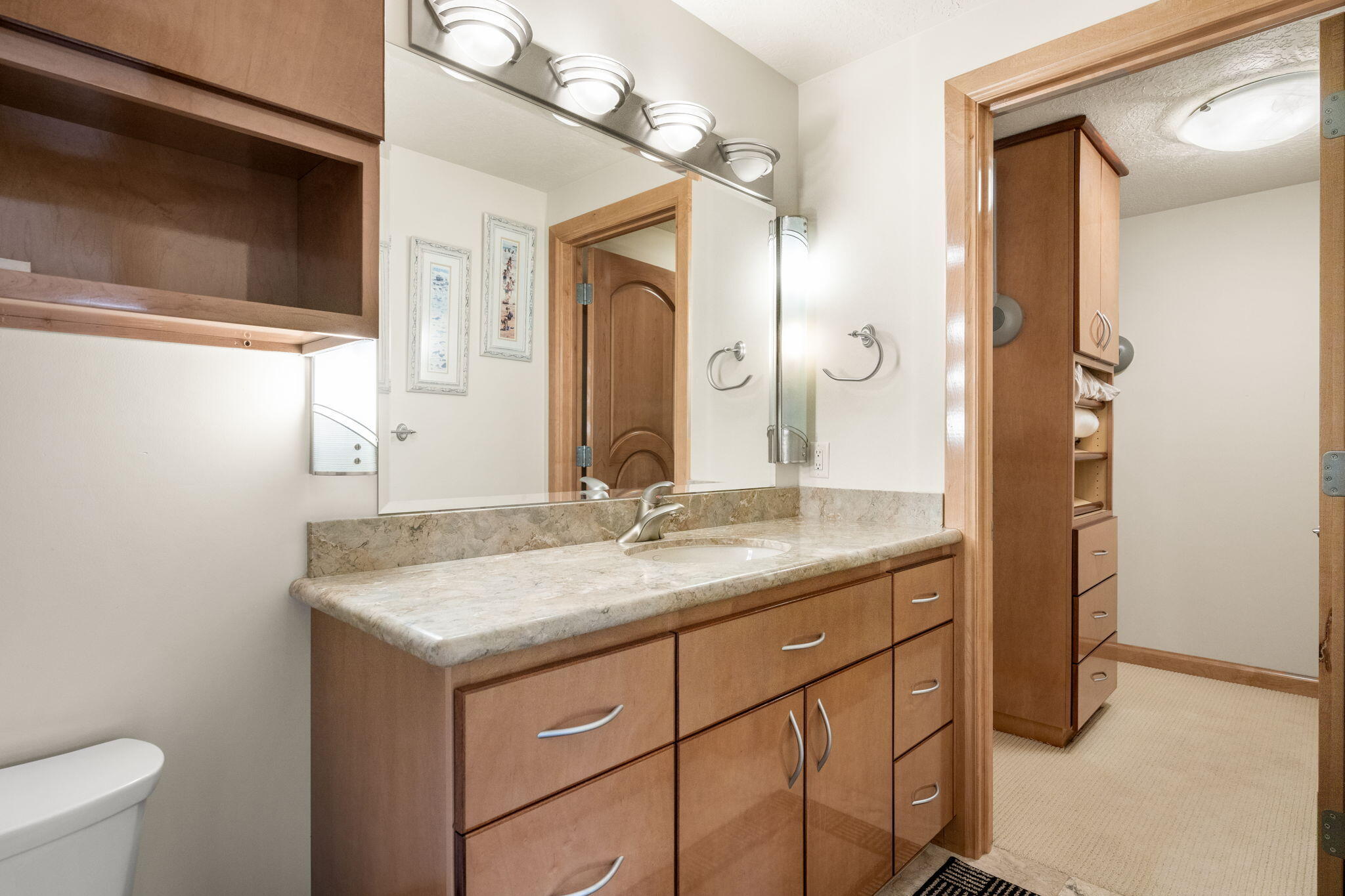 FALCON POINT - Residential