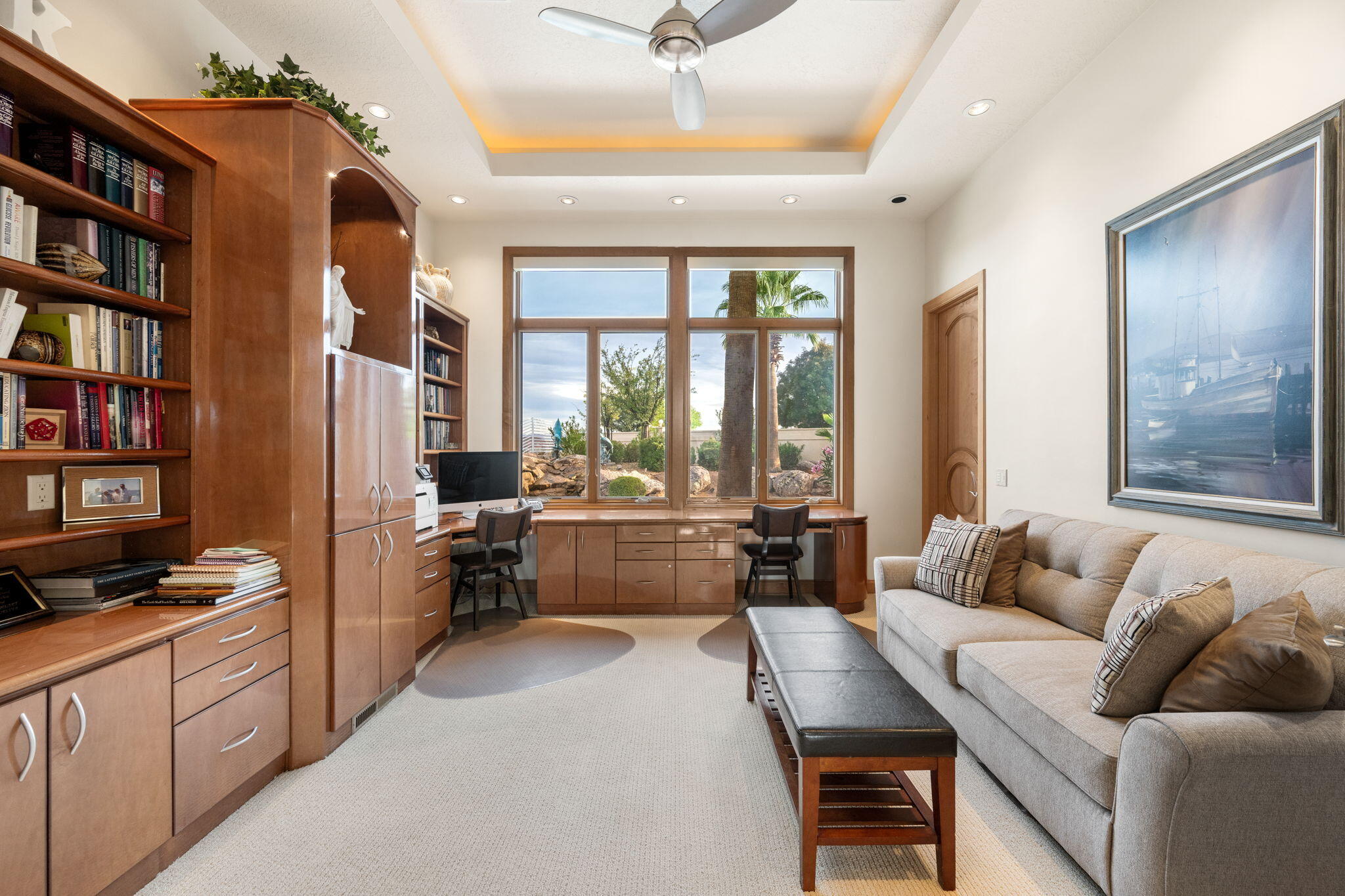 FALCON POINT - Residential