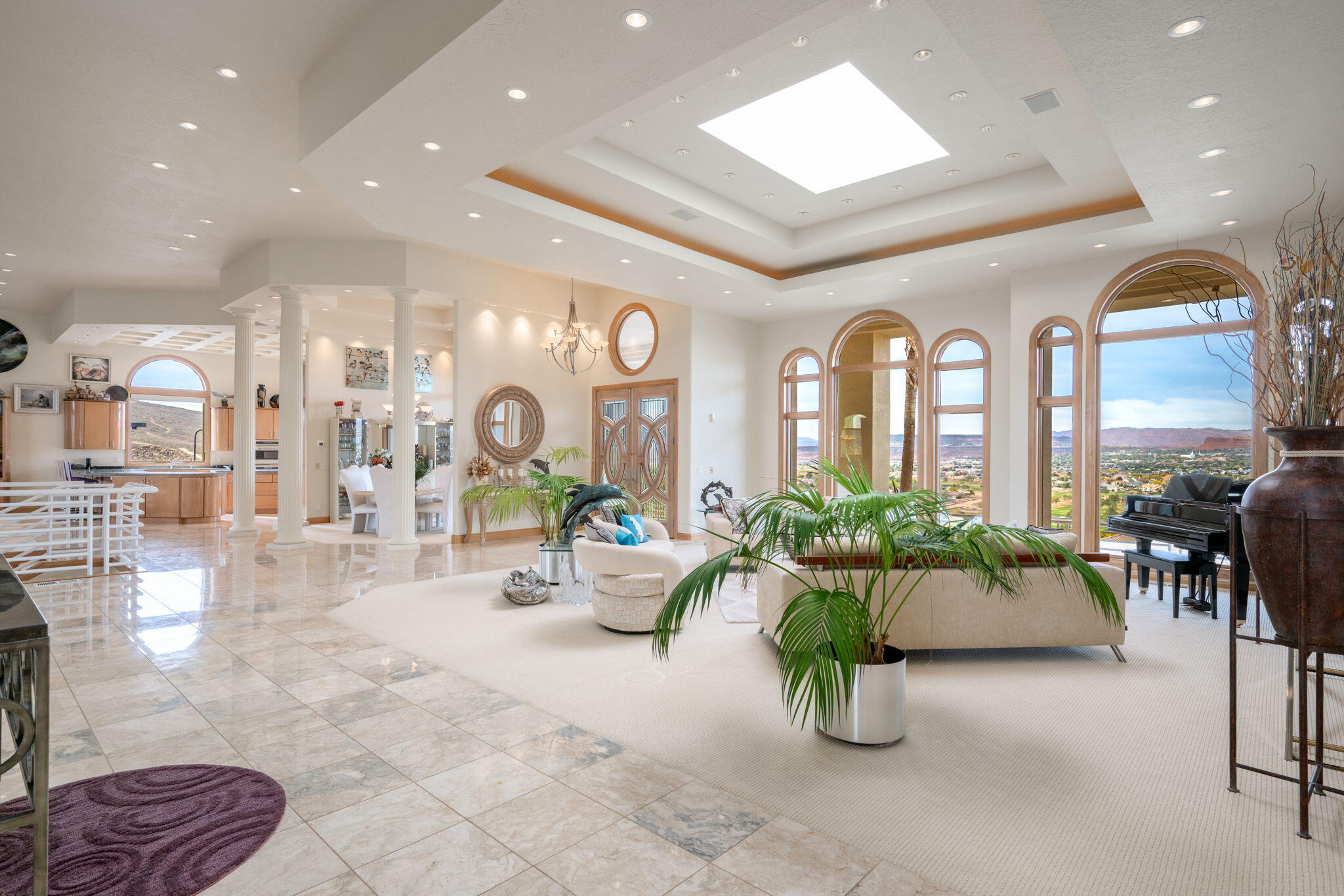 FALCON POINT - Residential