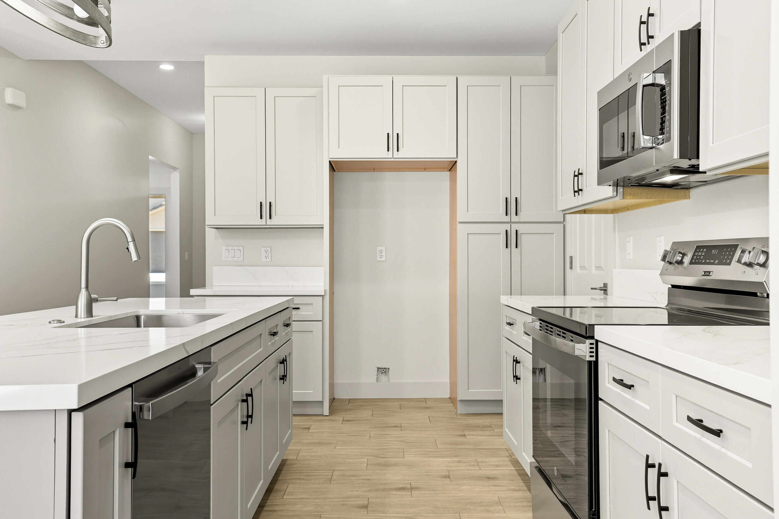 HURRICANE VIEWS - Residential