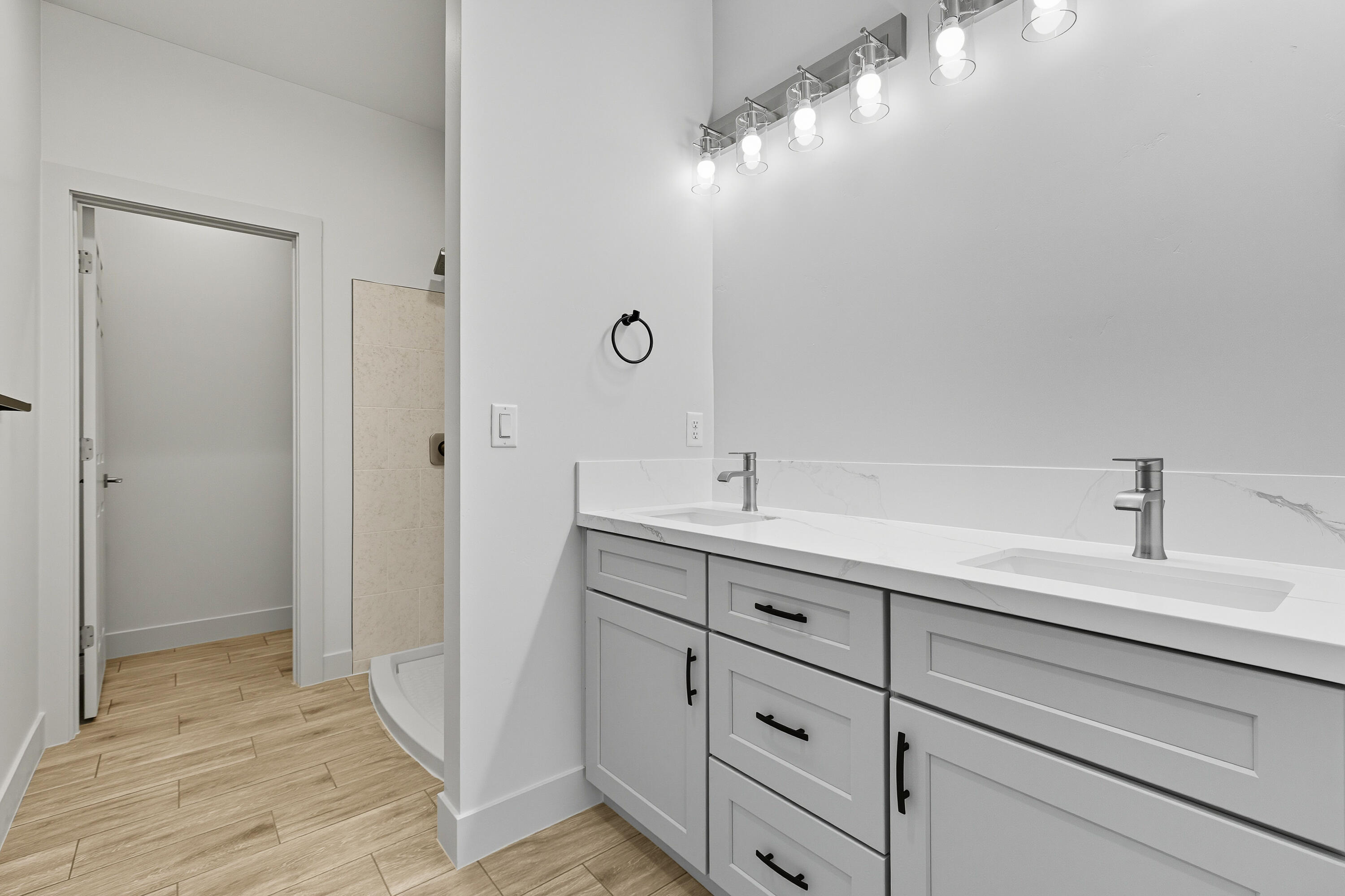 HURRICANE VIEWS - Residential