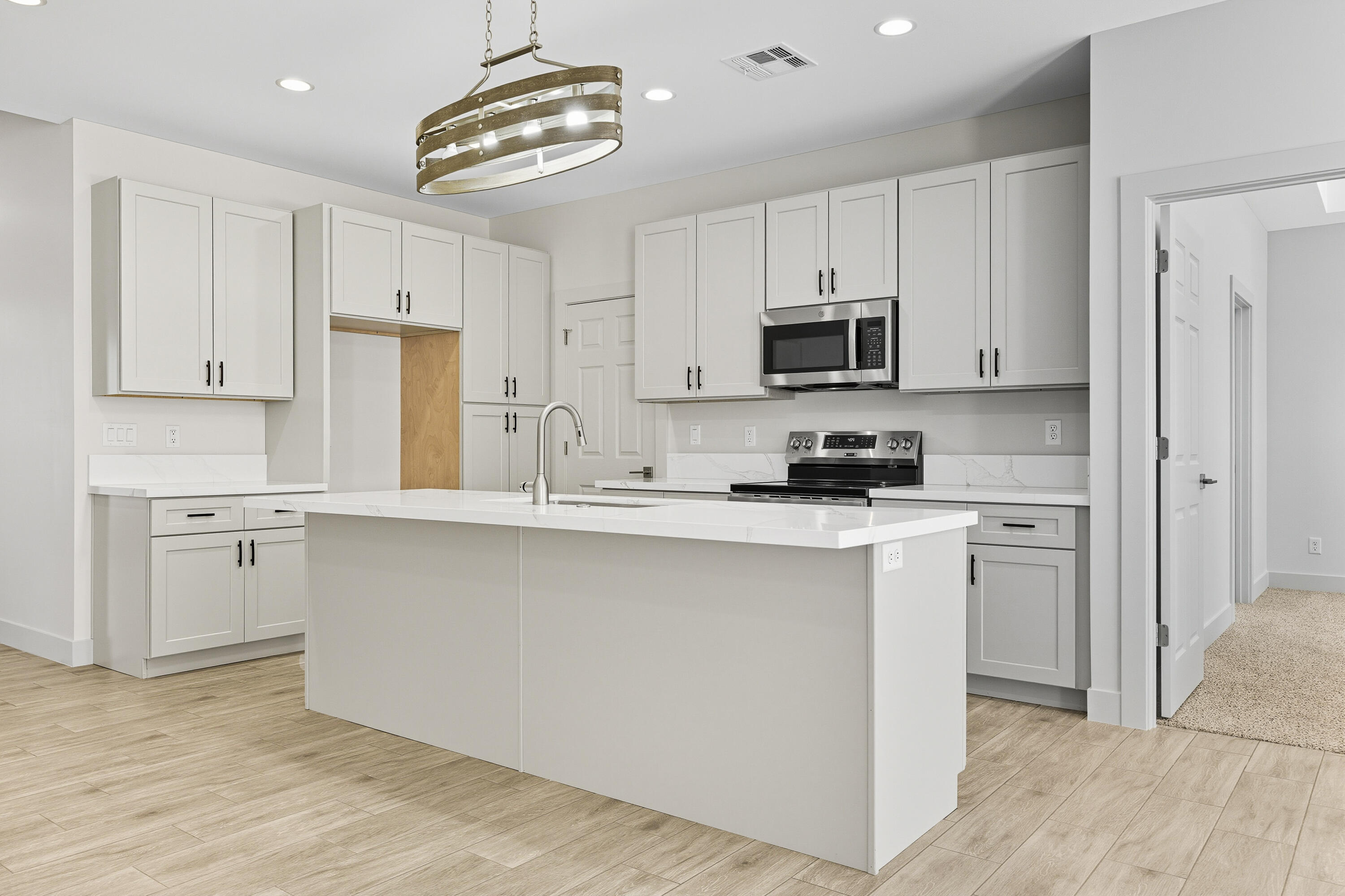 HURRICANE VIEWS - Residential