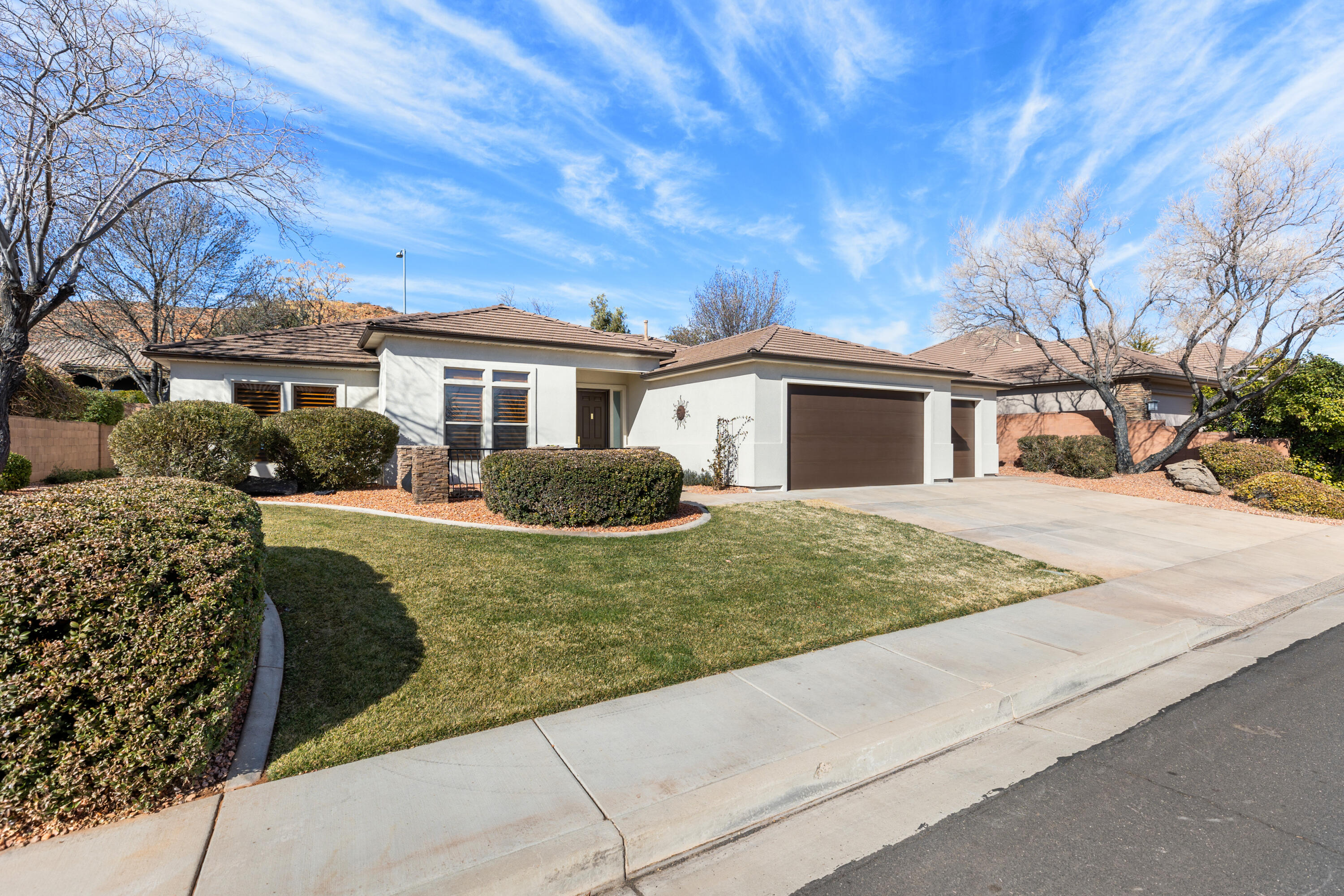 Beautiful cul-de-sac home with 3 car garage in the desirable GreenSprings area. Recently updated inside and out! (See private remarks for full list). New paint inside & out, HVAC, carpet, rear landscape, appliances, custom plantation shutters, & custom banquet seating in the dining. Cozy, bright, and feels like new! Partial views, close to Golf course, parks, shopping, and more.