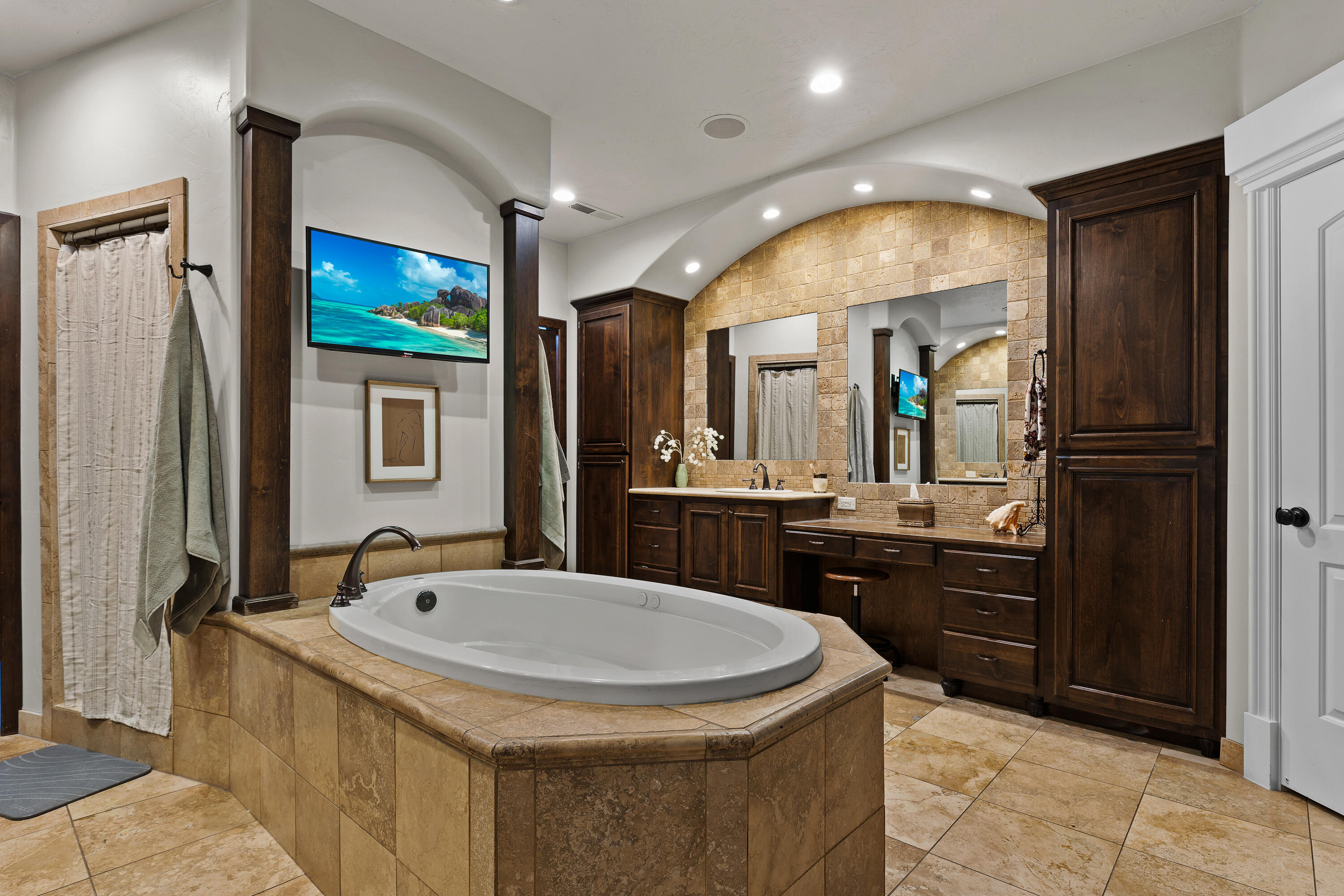 HERITAGE ESTATES - Residential