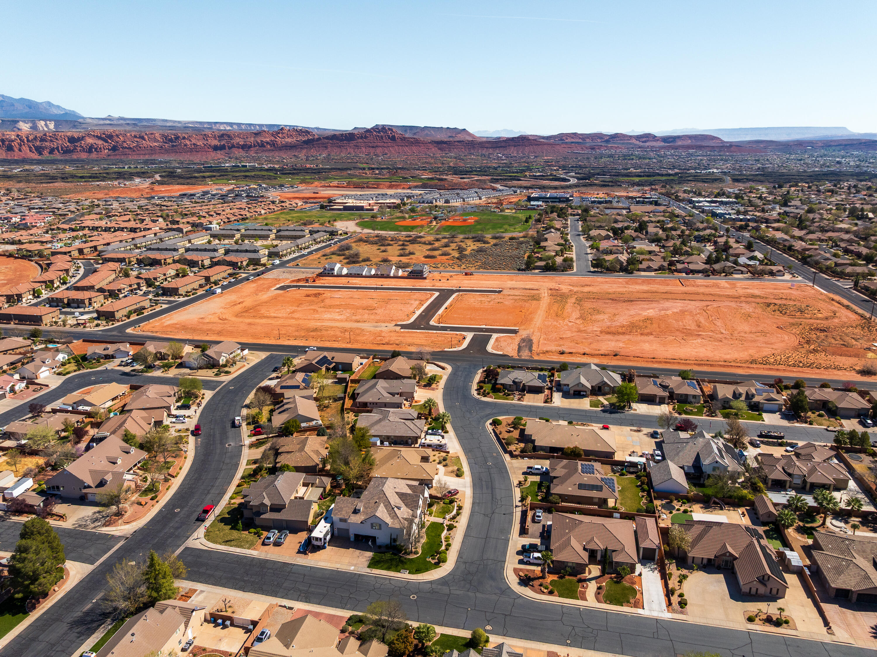 HERITAGE ESTATES - Residential