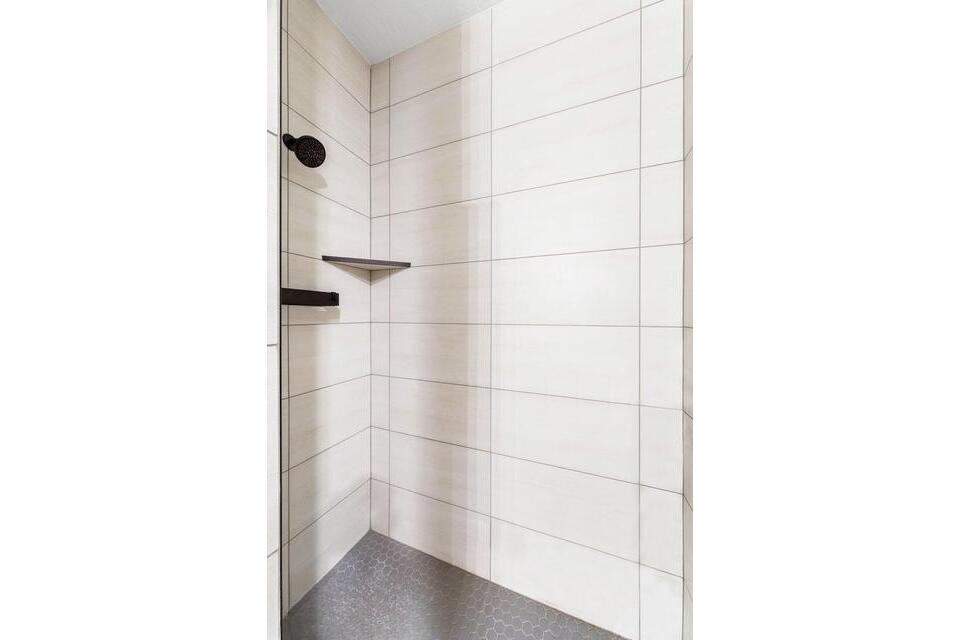 TWIN LAKE RESORT - Residential