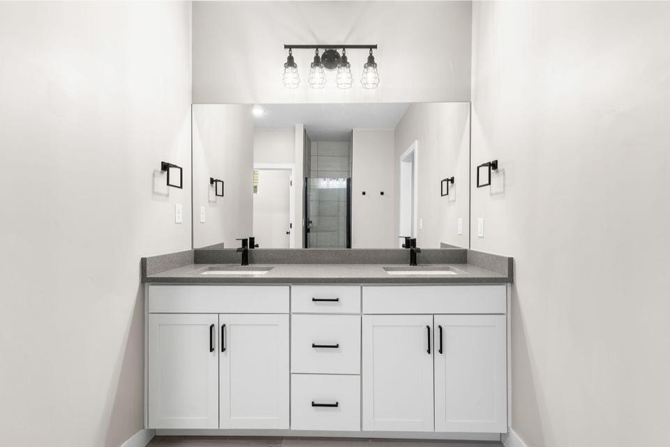 TWIN LAKE RESORT - Residential