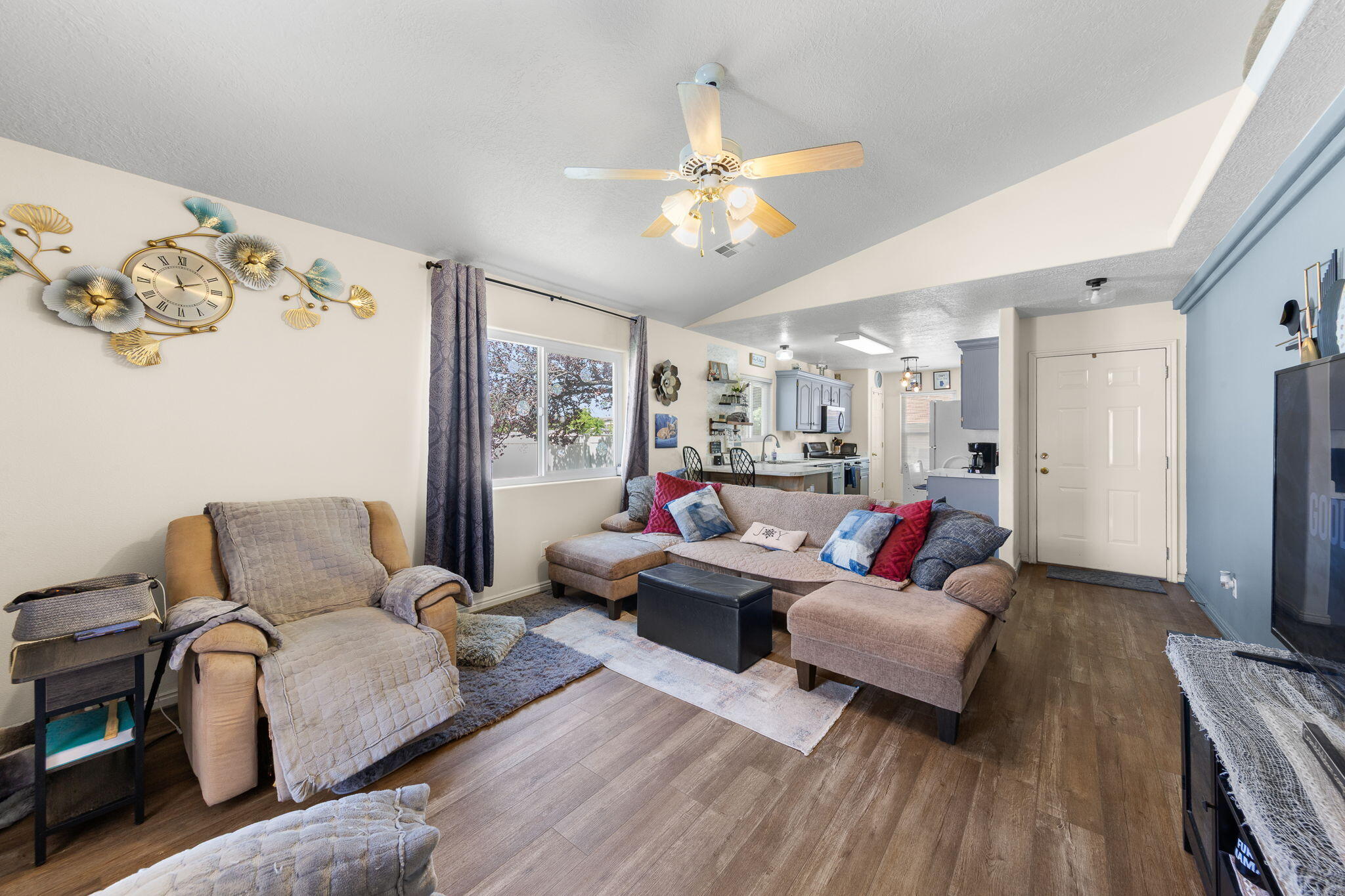 HORIZONS WEST - Residential