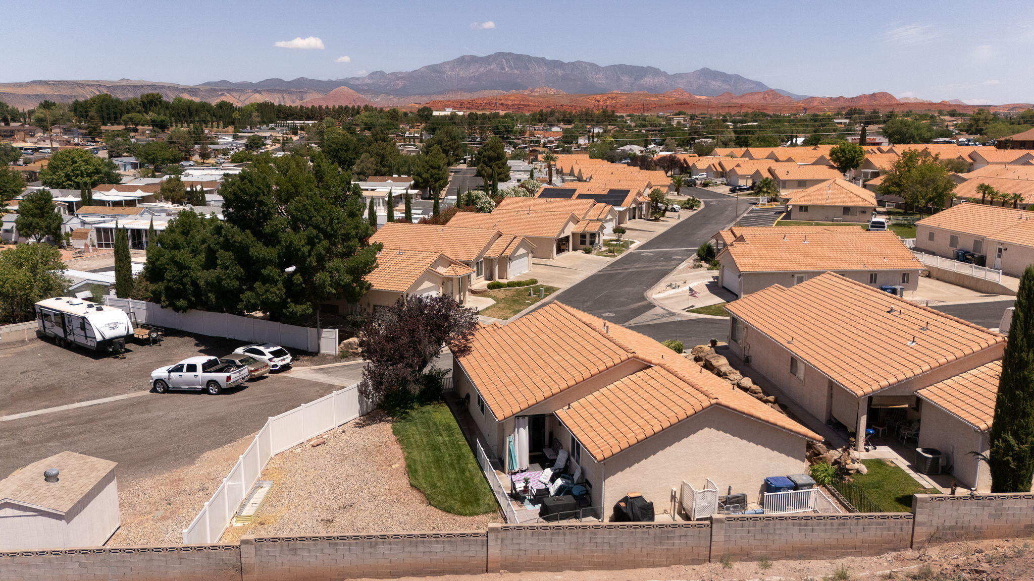 HORIZONS WEST - Residential