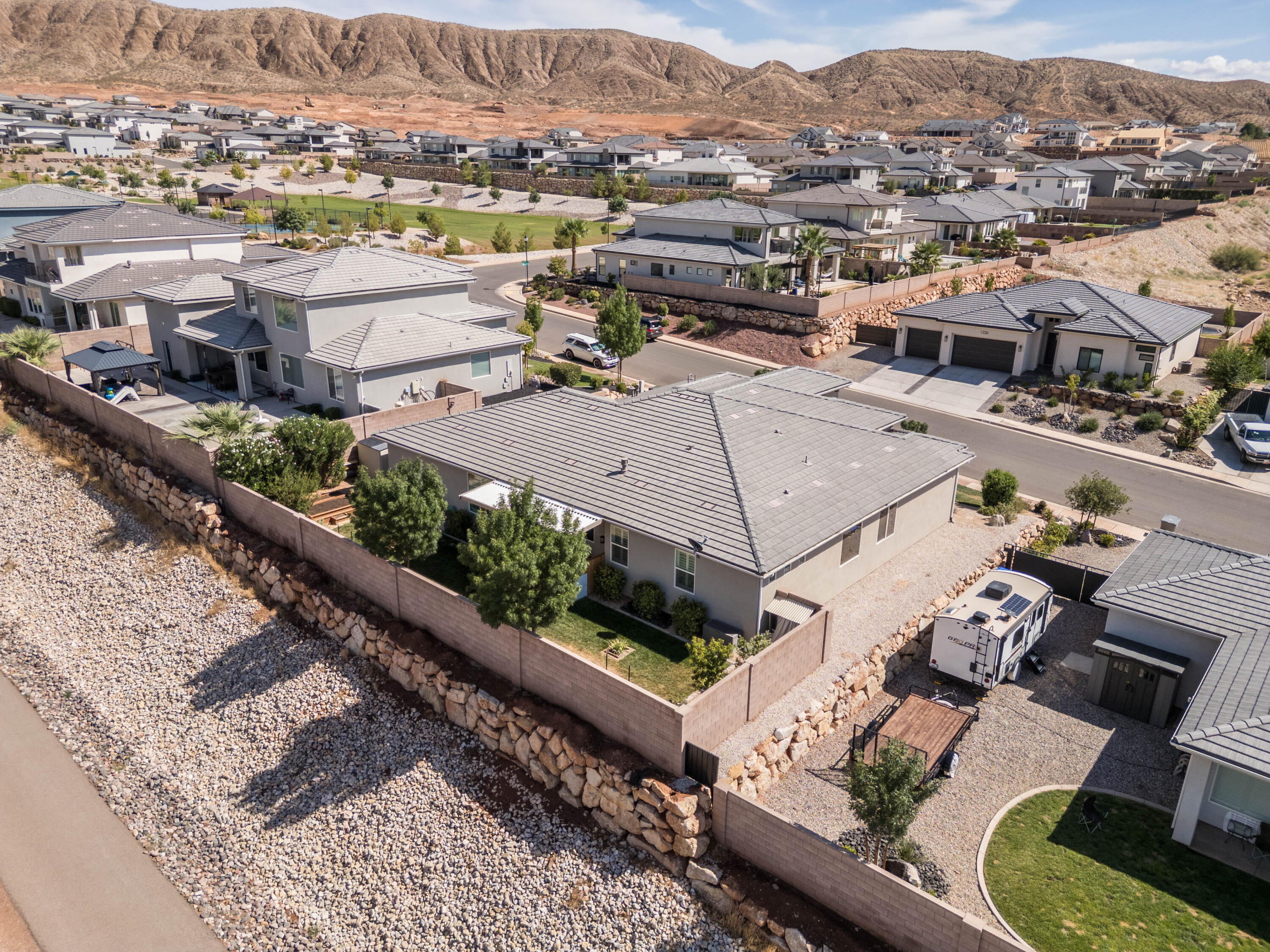 SHOOTING STAR - Residential