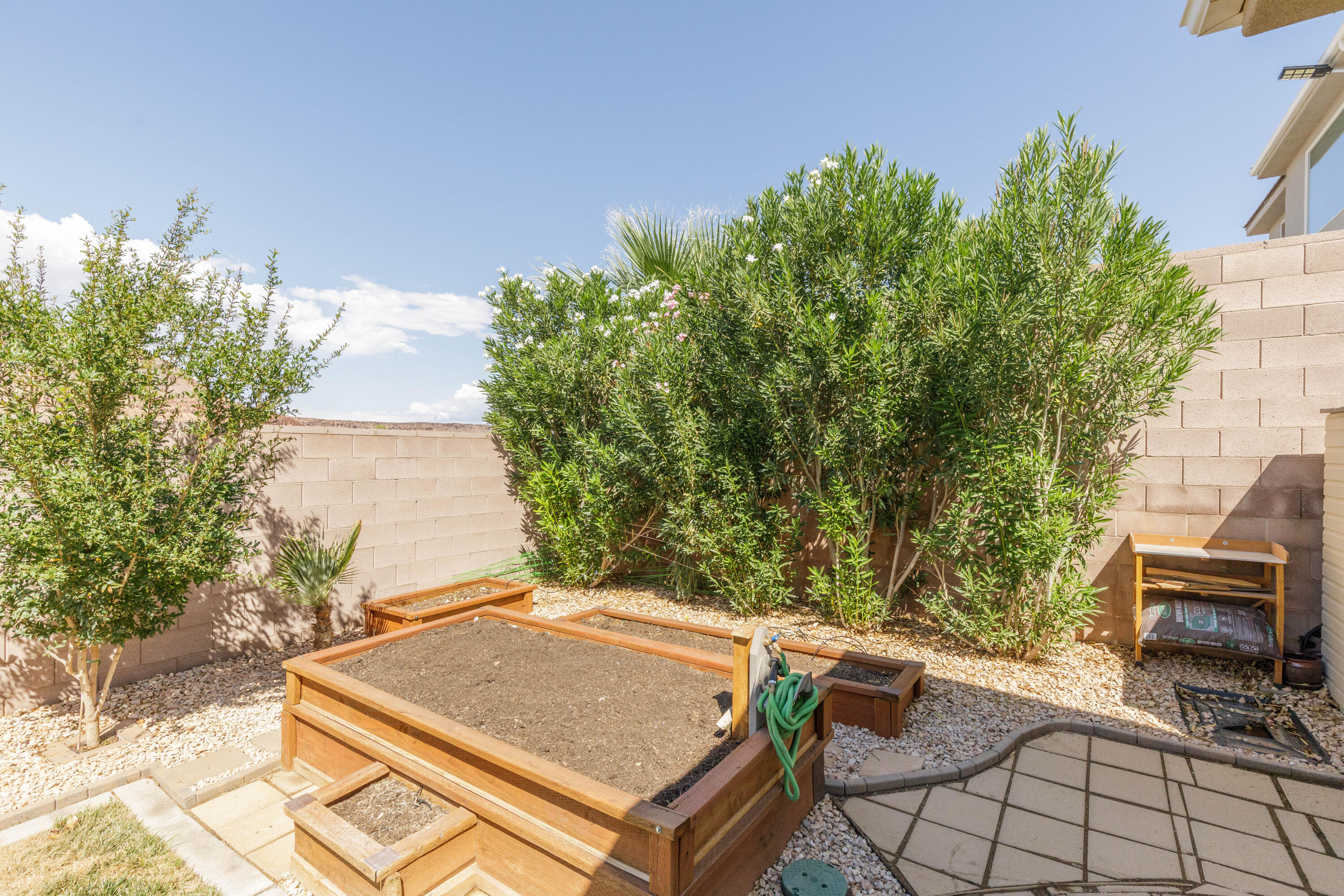 SHOOTING STAR - Residential