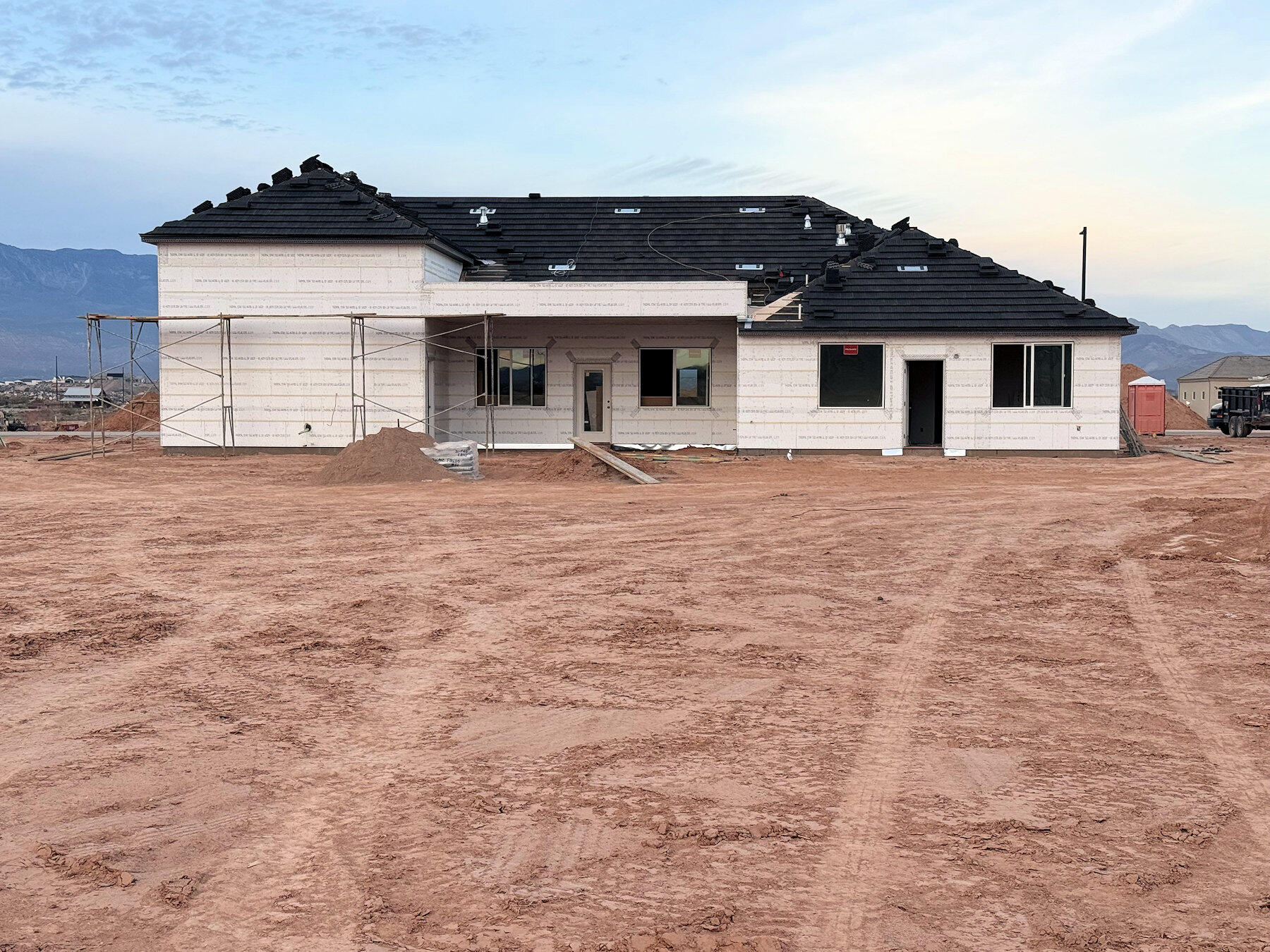 HURRICANE FIELDS ESTATES - Residential