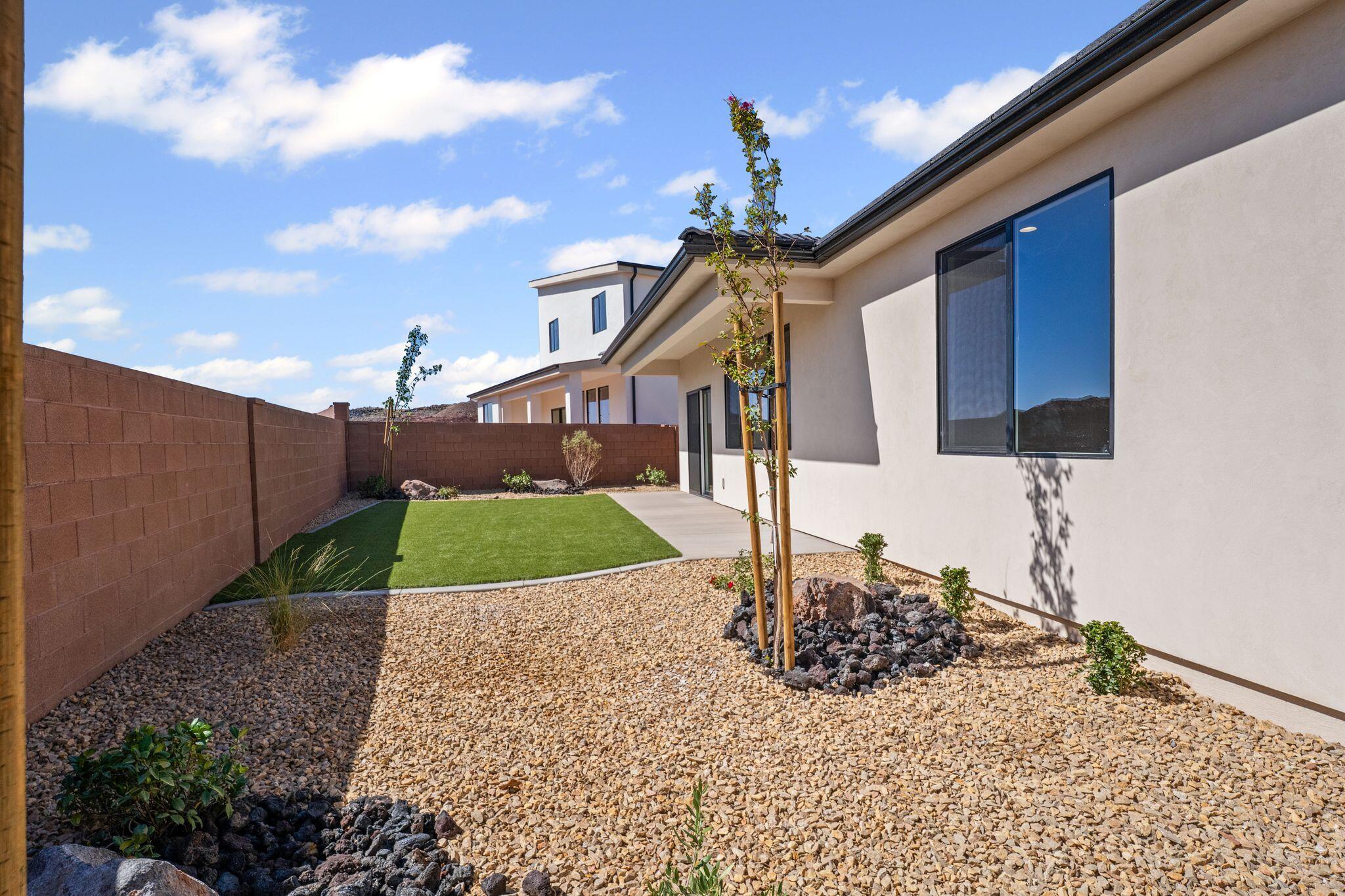 DESERT RIDGE ESTATES - Residential