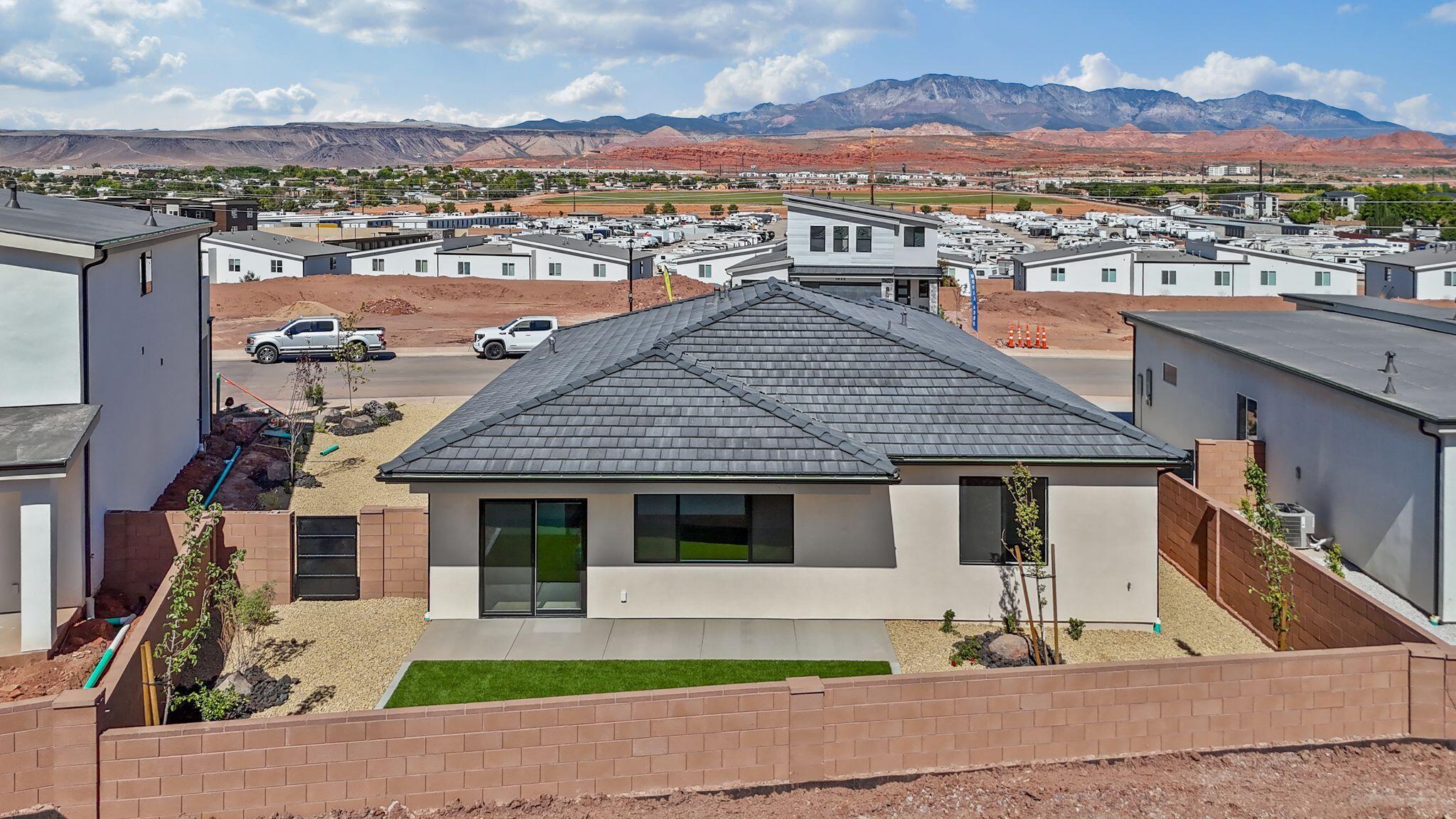 DESERT RIDGE ESTATES - Residential
