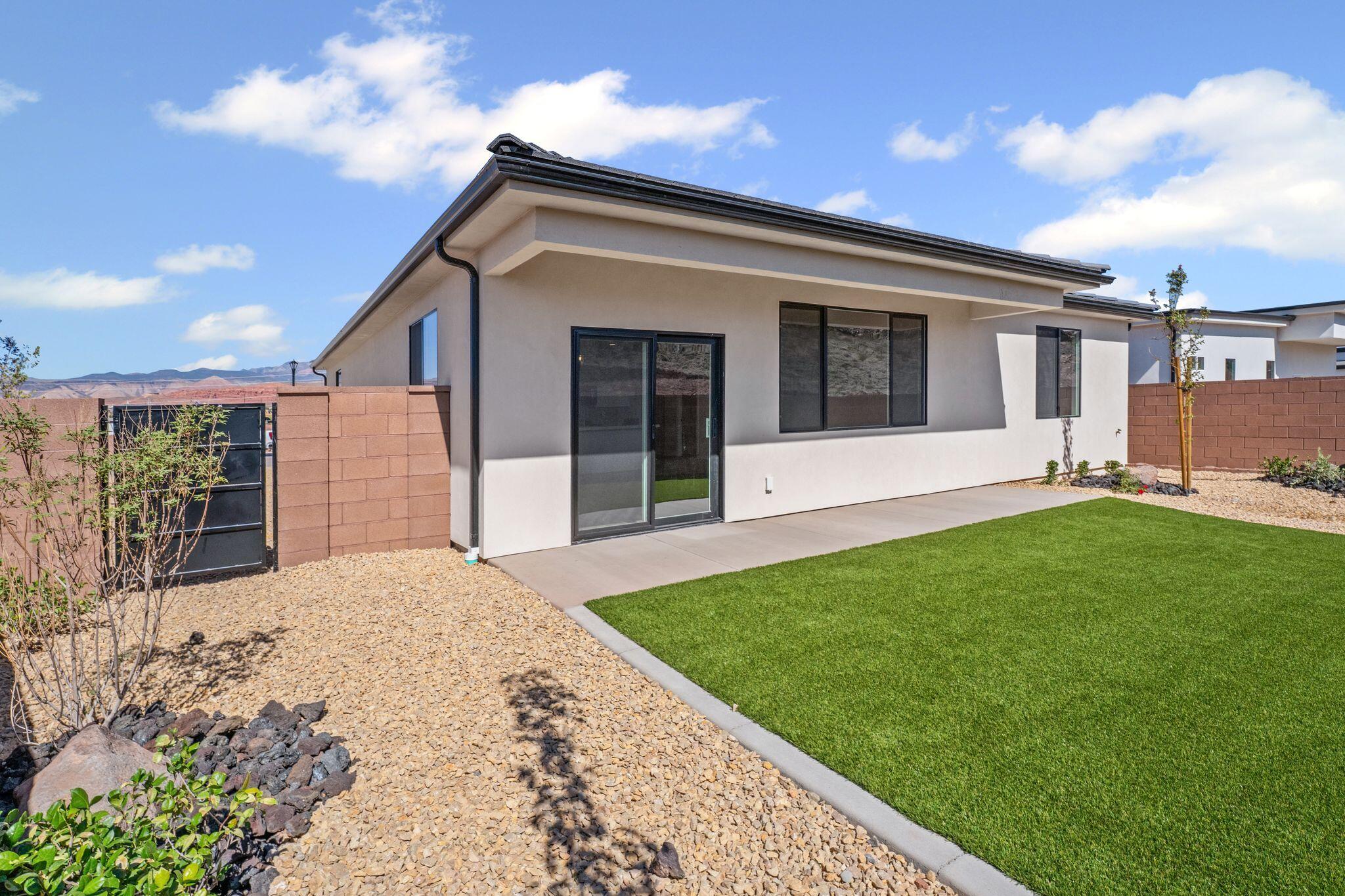 DESERT RIDGE ESTATES - Residential