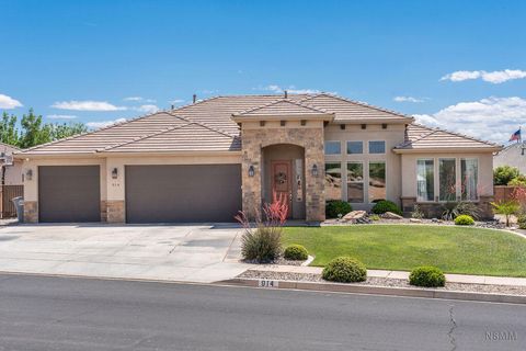 Tiny photo for 914 E BLACK OAK DR, Washington, UT 84780 (MLS # 26-271959)