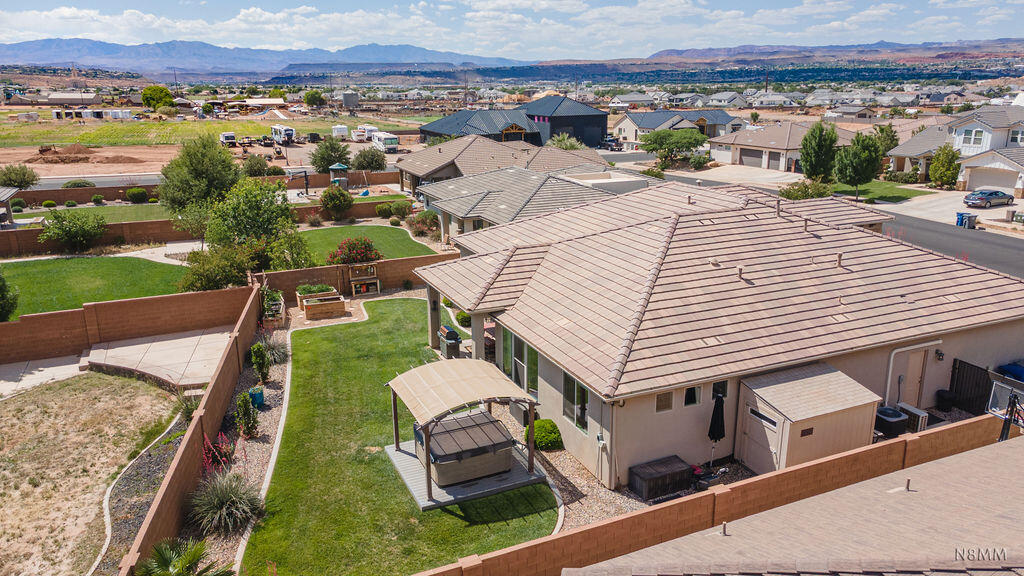 ROADRUNNER RIDGE - Residential