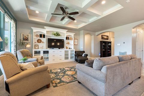 Tiny photo for 914 E BLACK OAK DR, Washington, UT 84780 (MLS # 26-271959)
