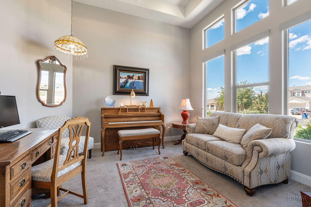 ROADRUNNER RIDGE - Residential