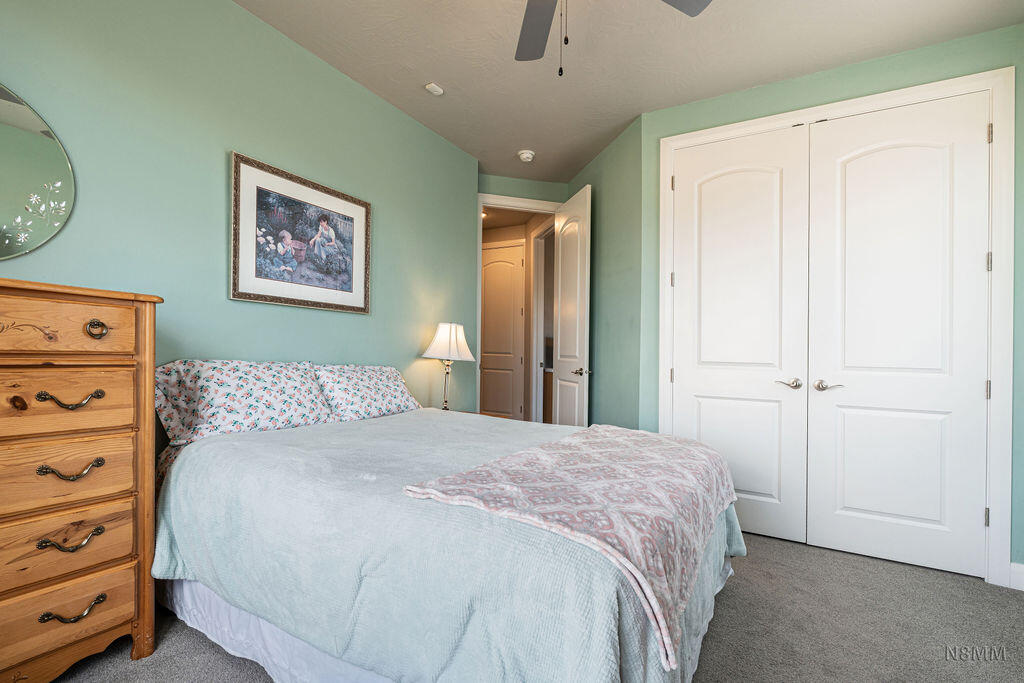 ROADRUNNER RIDGE - Residential