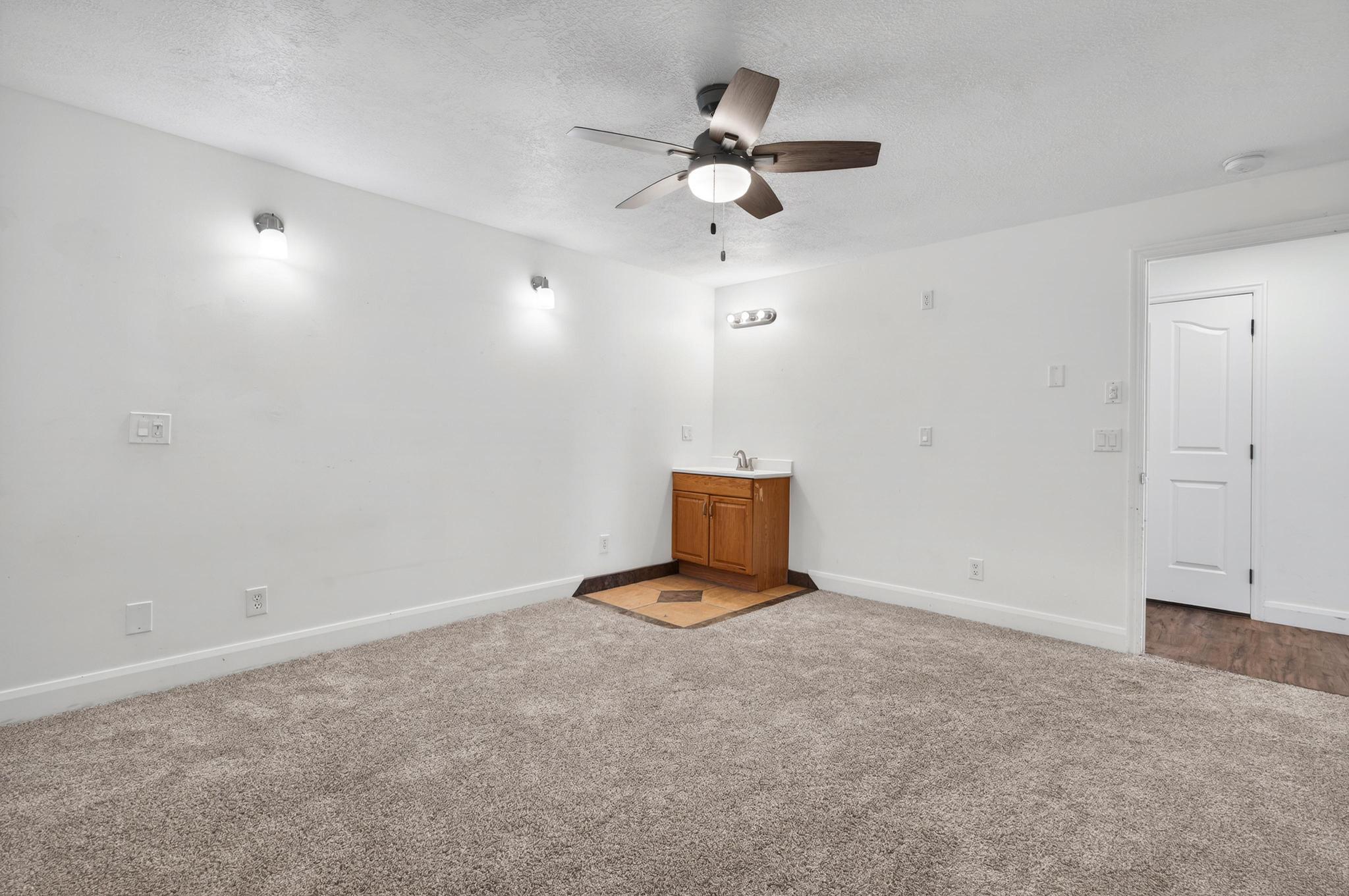 SHORT CREEK - Residential