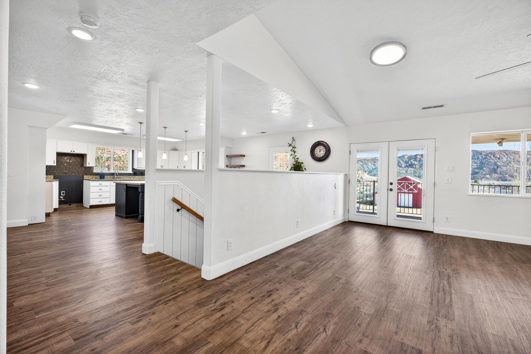 SHORT CREEK - Residential