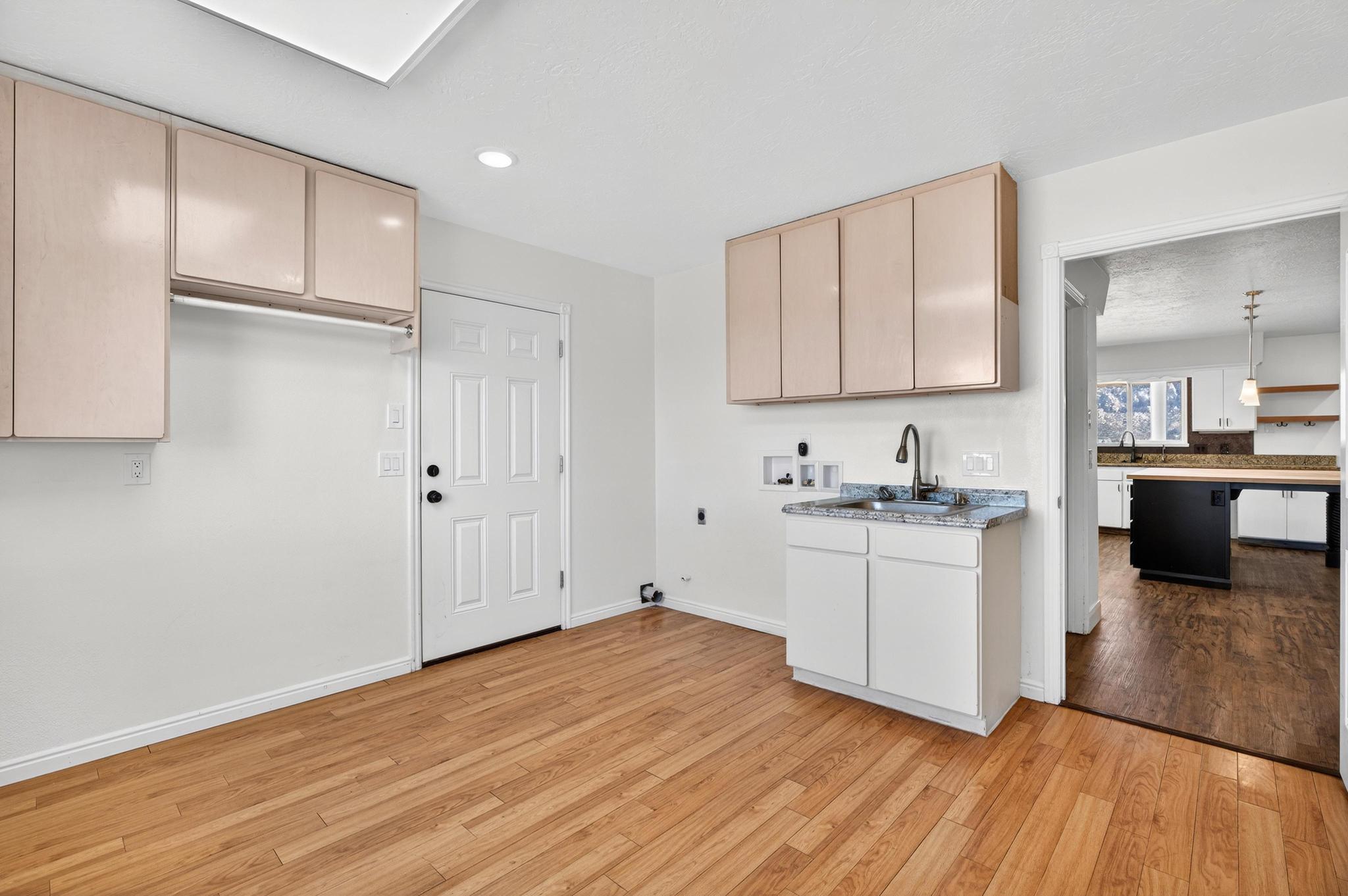 SHORT CREEK - Residential