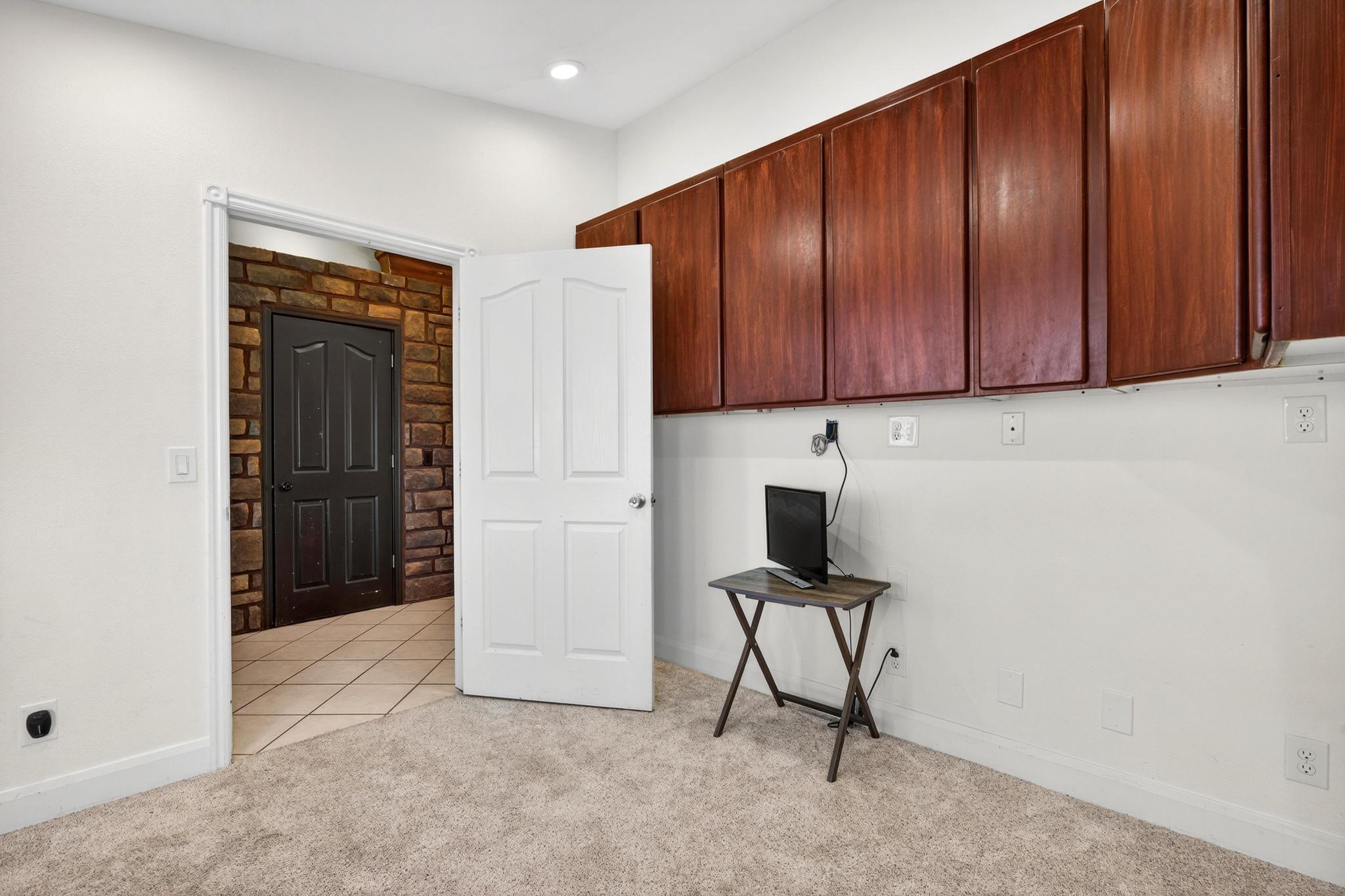 SHORT CREEK - Residential