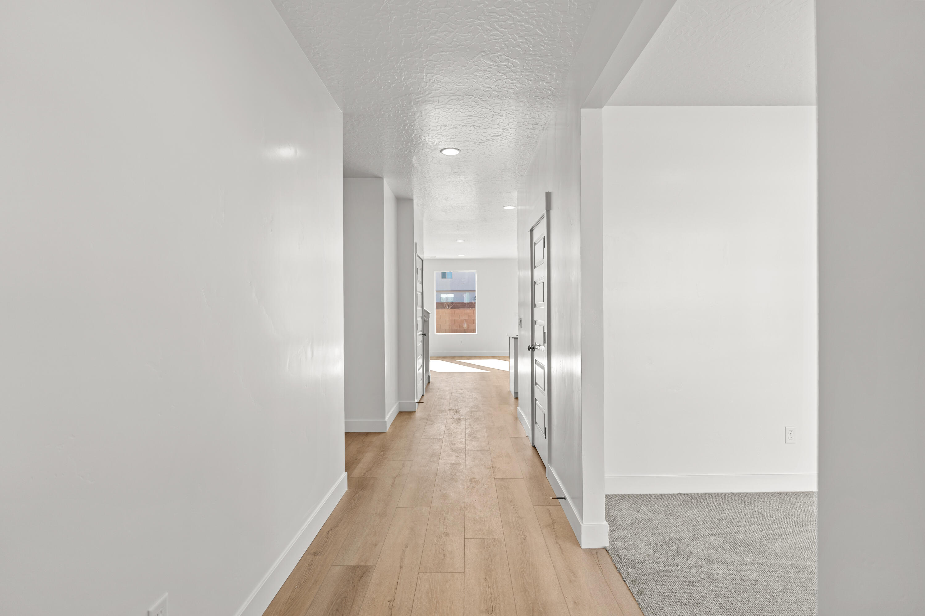 DESERT REFLECTION - Residential