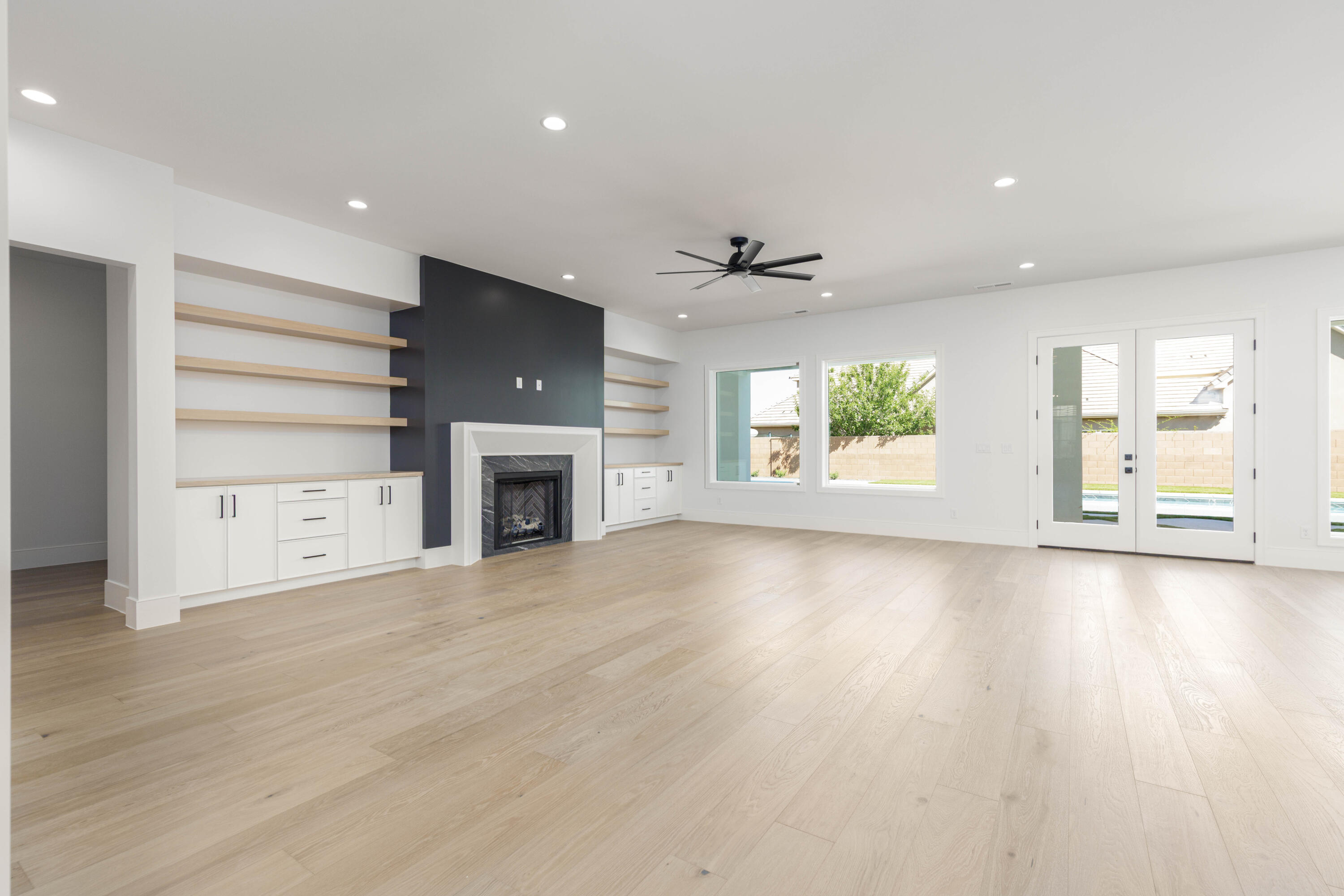 FIELDSTONE - Residential