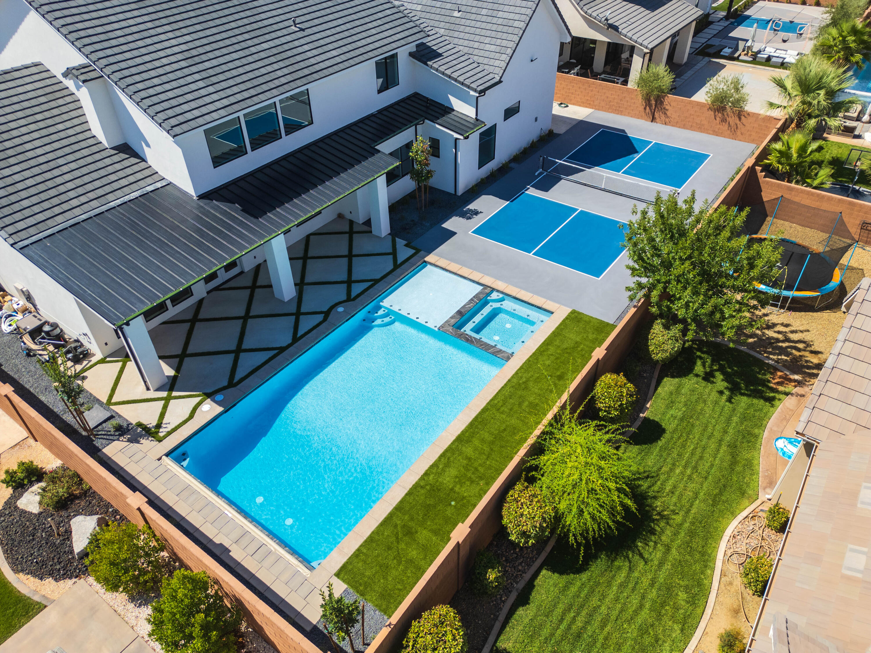 FIELDSTONE - Residential