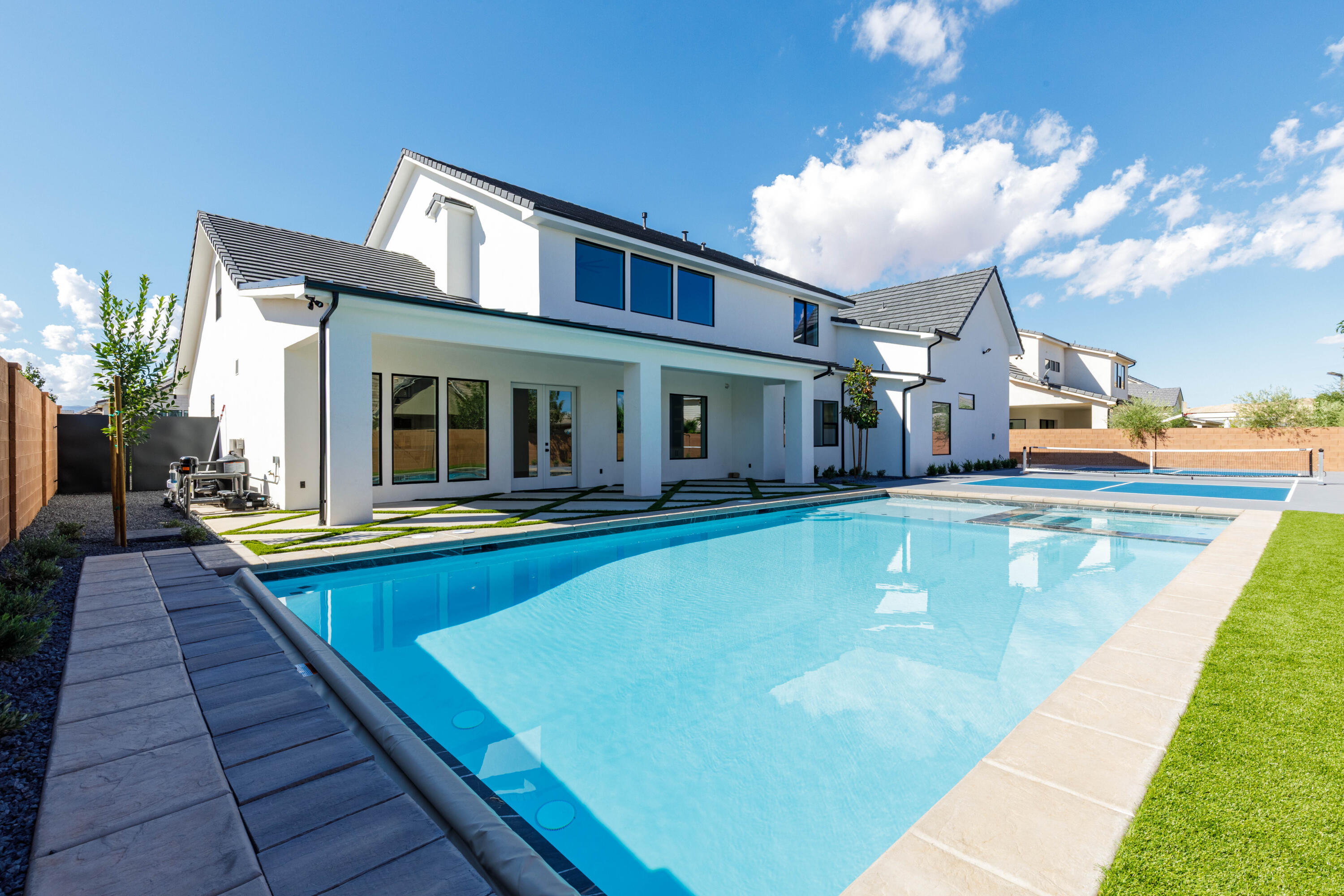 FIELDSTONE - Residential