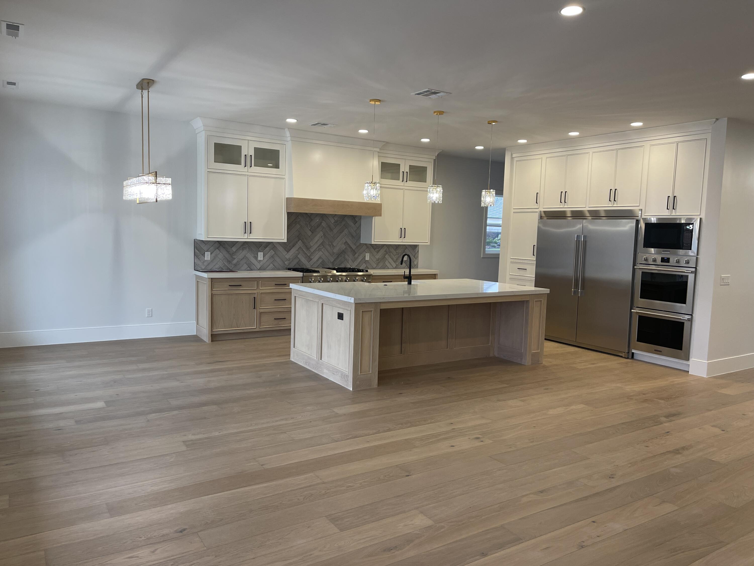 FIELDSTONE - Residential